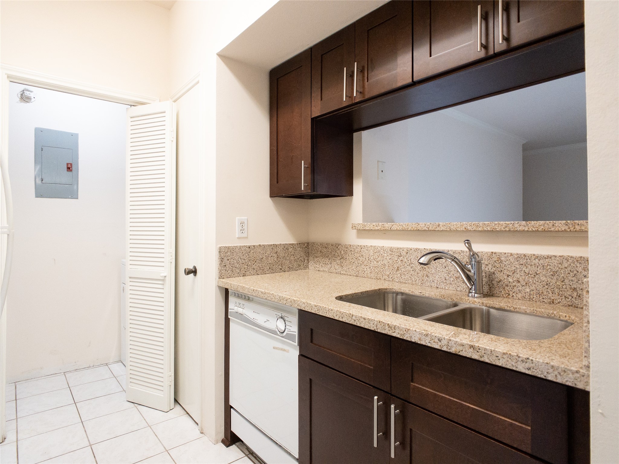 6500 Harbor Town Drive 3205 Property Photo 10