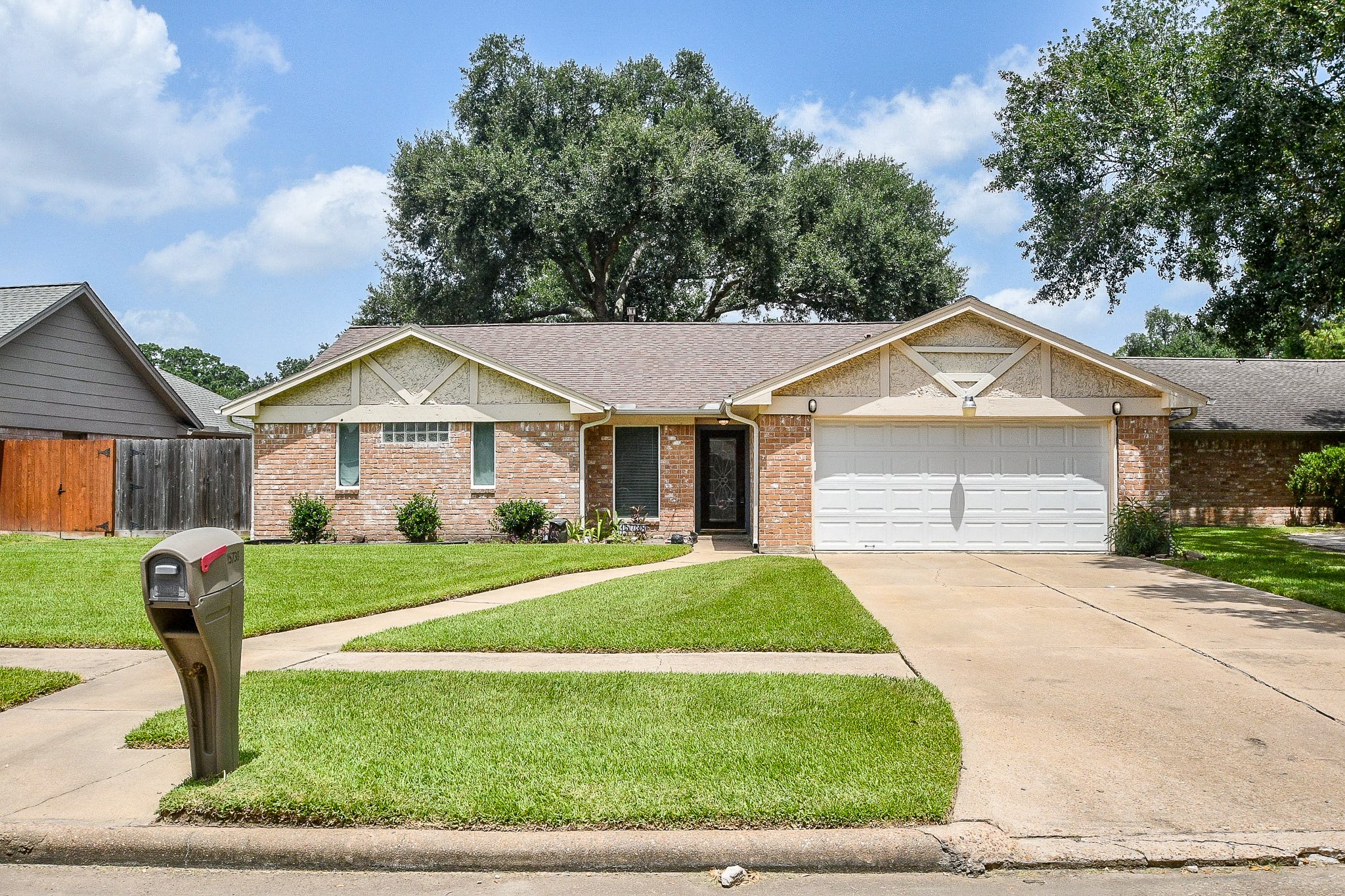 15738 Fern Basin Drive Property Photo 1
