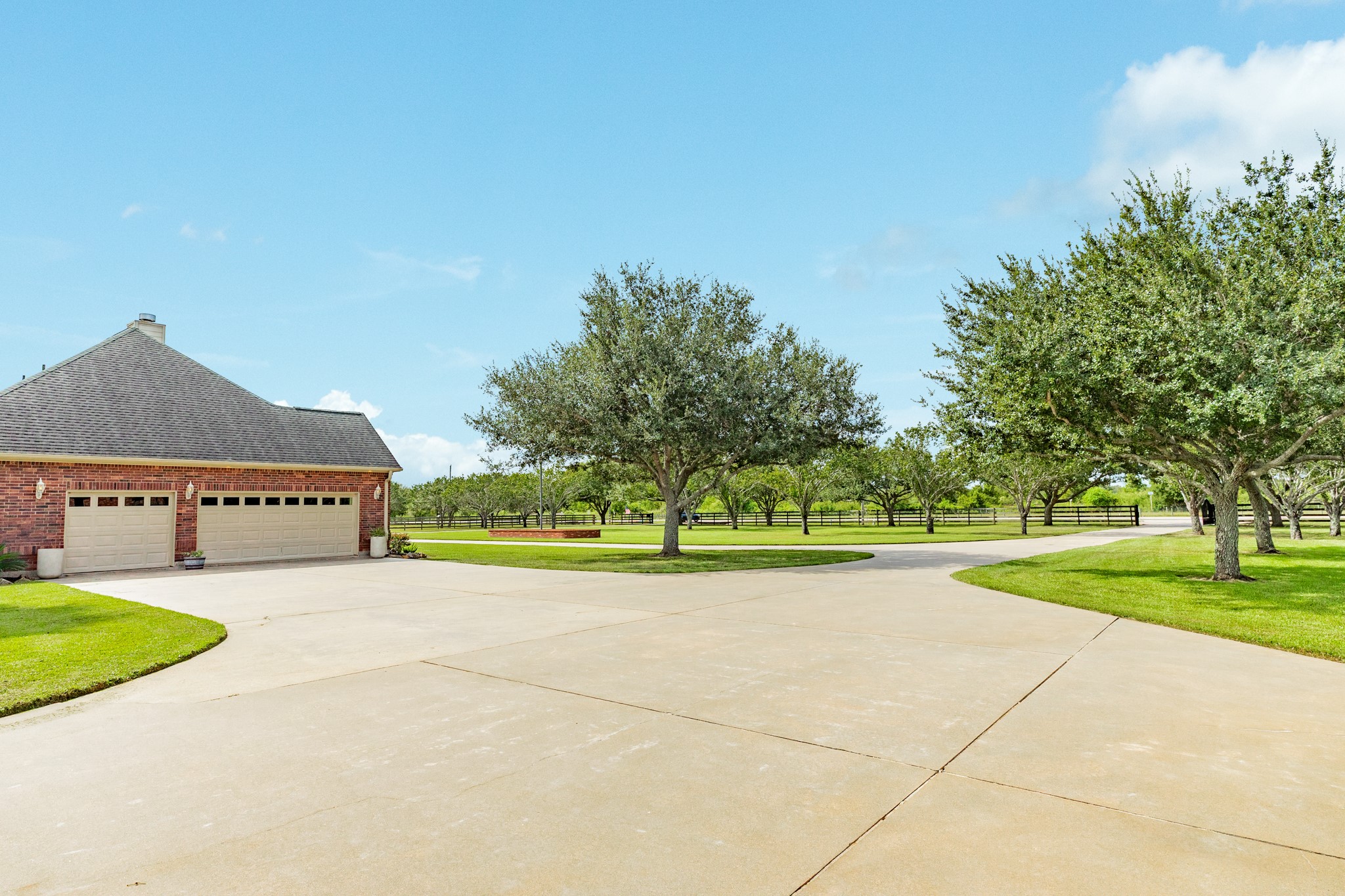 16337 County Road 171 Property Photo 11