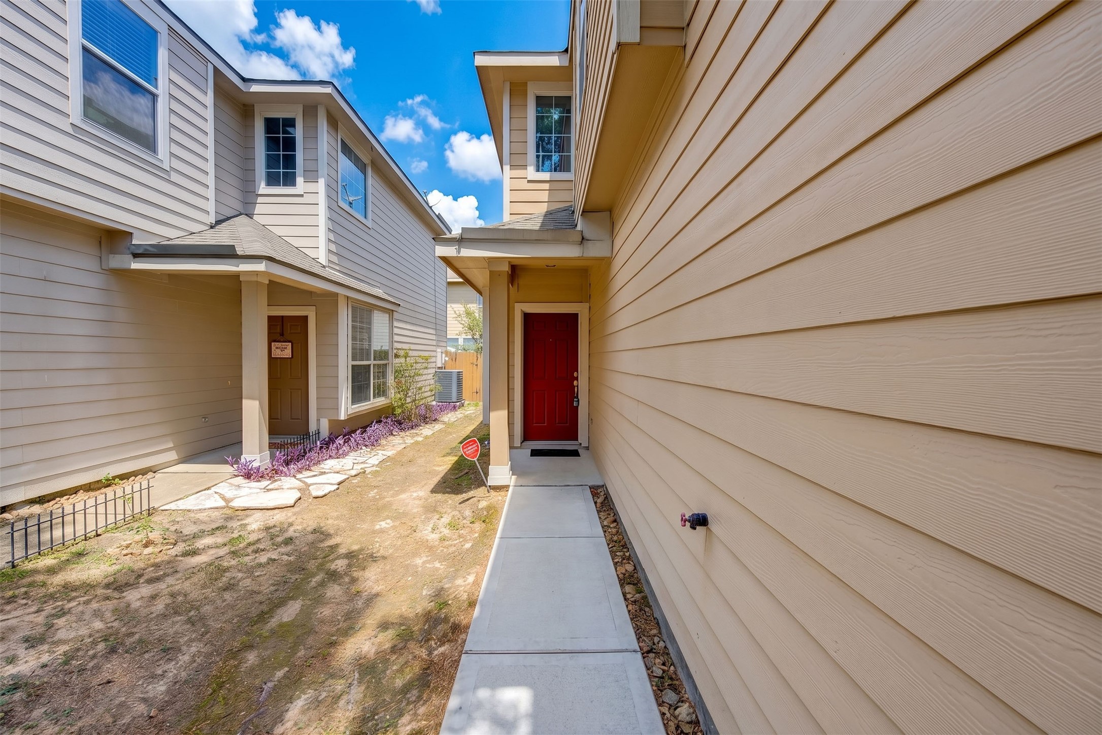 16818 Bellmoor Lane Property Photo 4