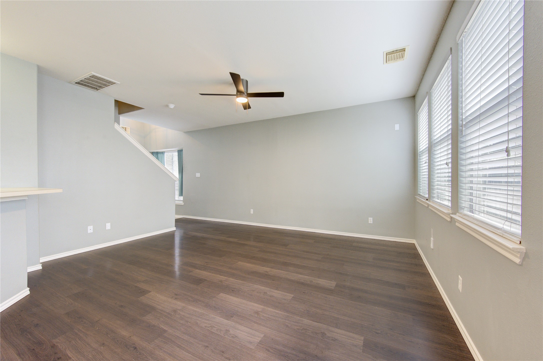 16818 Bellmoor Lane Property Photo 9