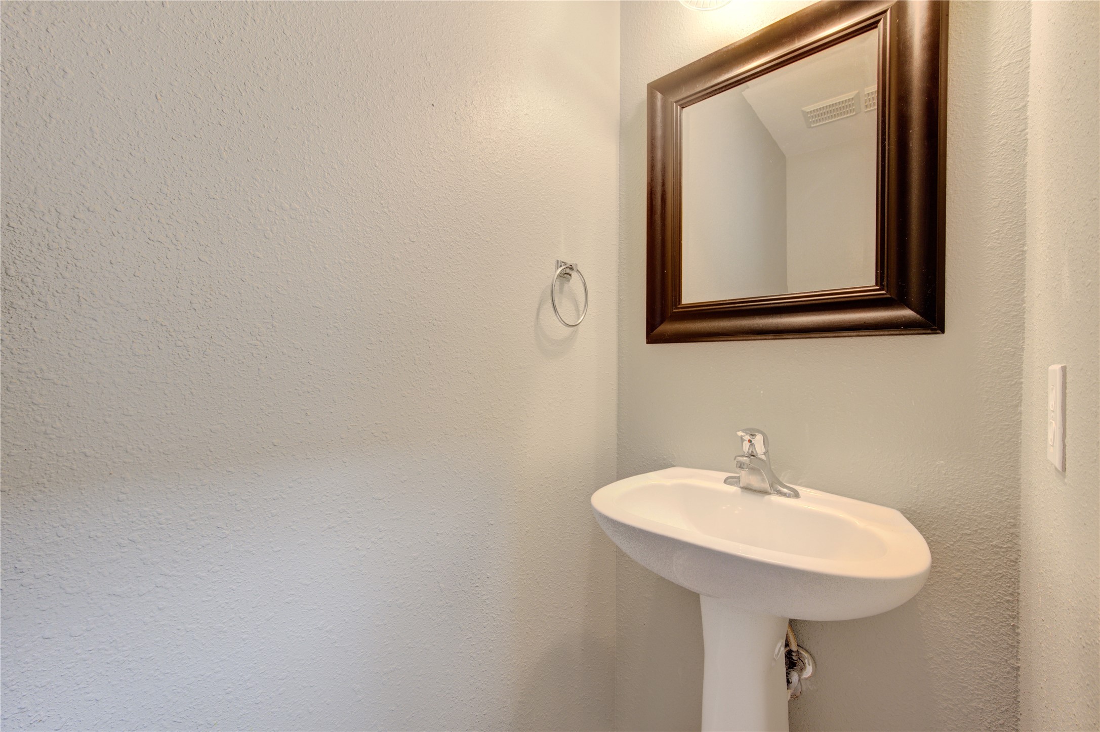 16818 Bellmoor Lane Property Photo 17
