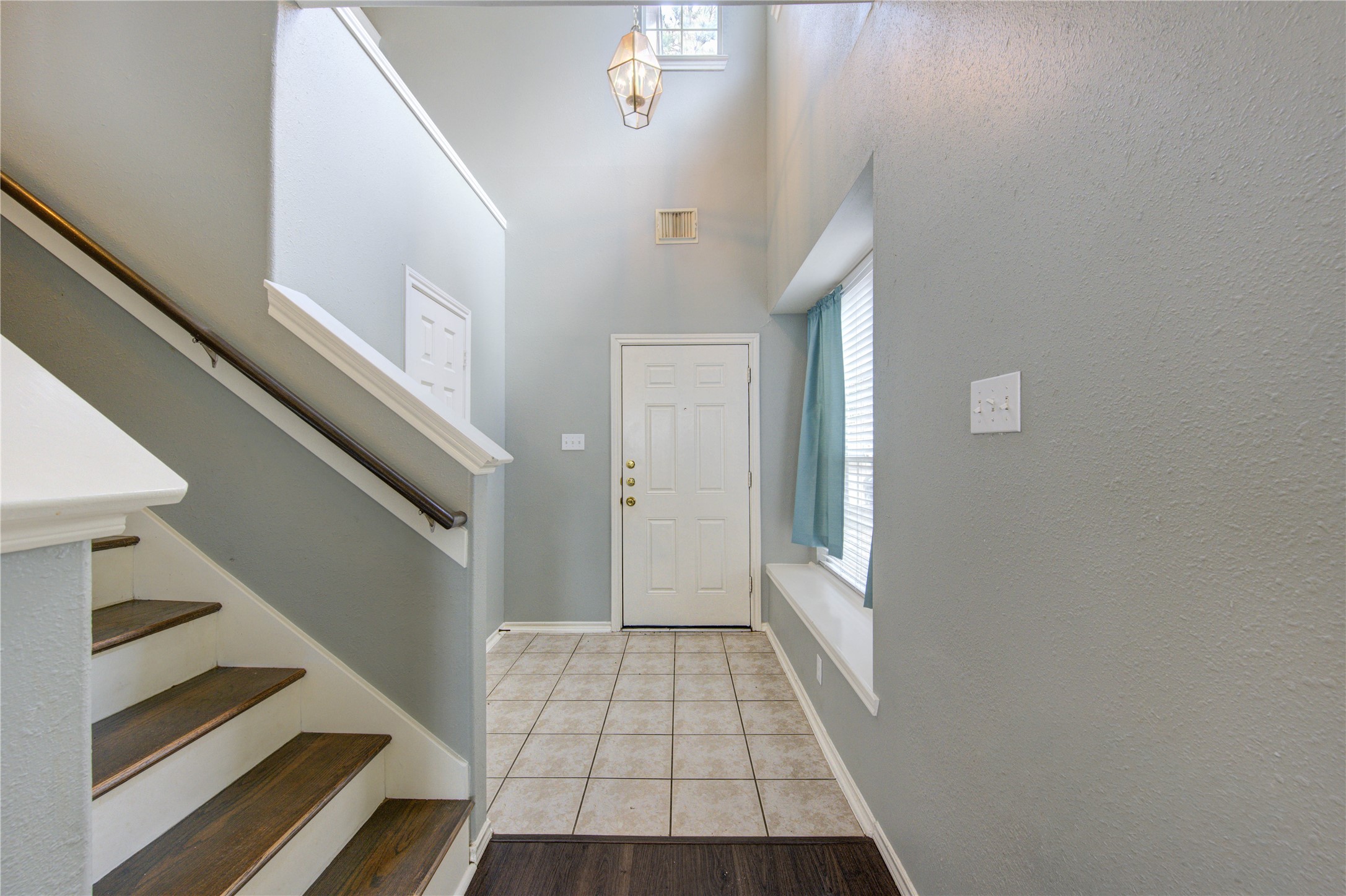 16818 Bellmoor Lane Property Photo 19