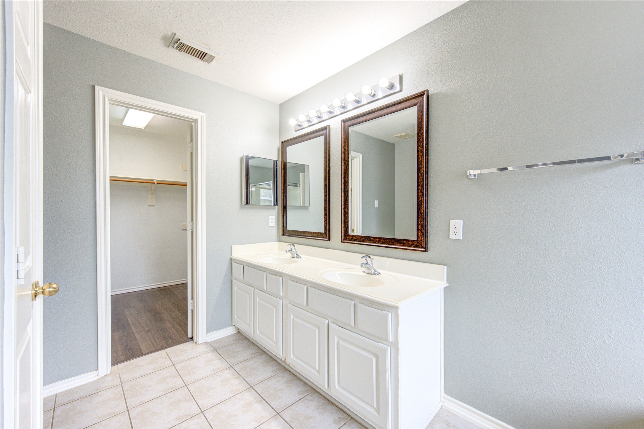 16818 Bellmoor Lane Property Photo 24
