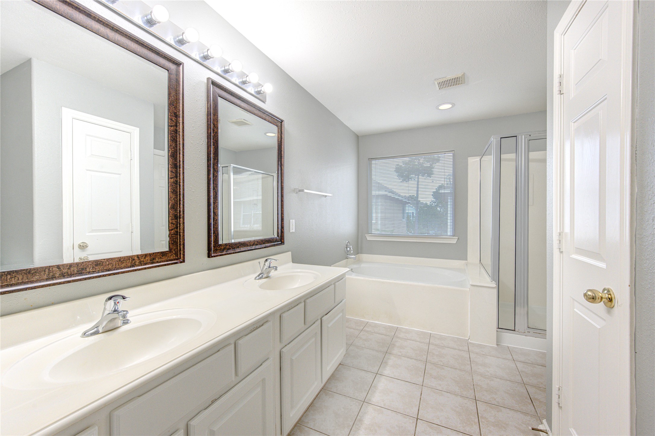 16818 Bellmoor Lane Property Photo 25