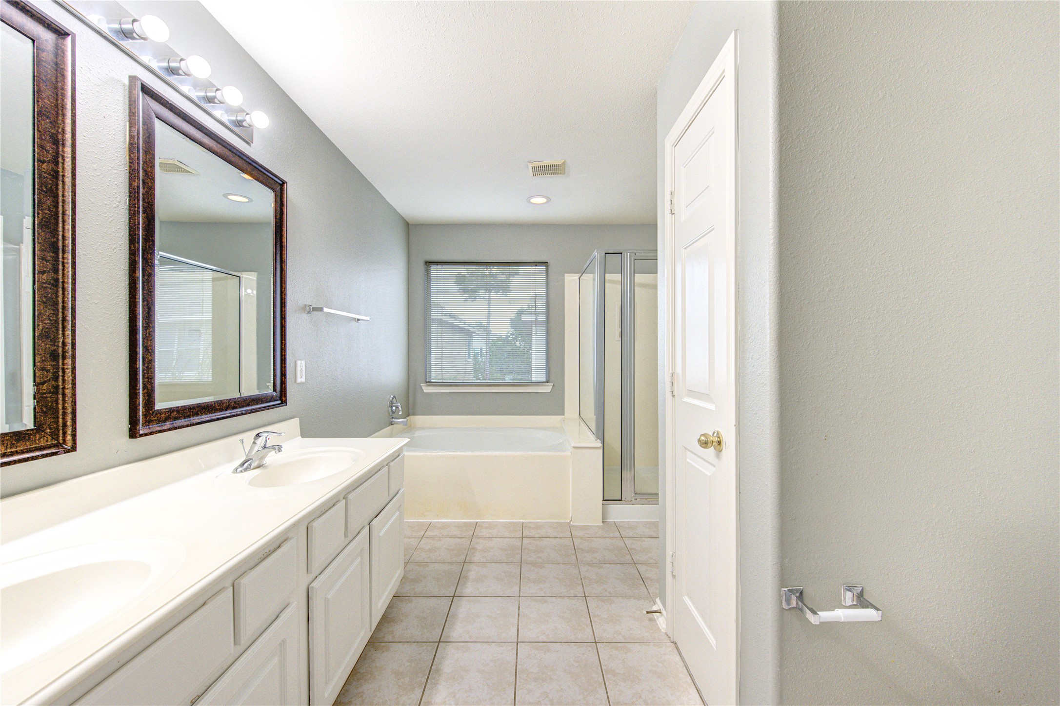 16818 Bellmoor Lane Property Photo 26