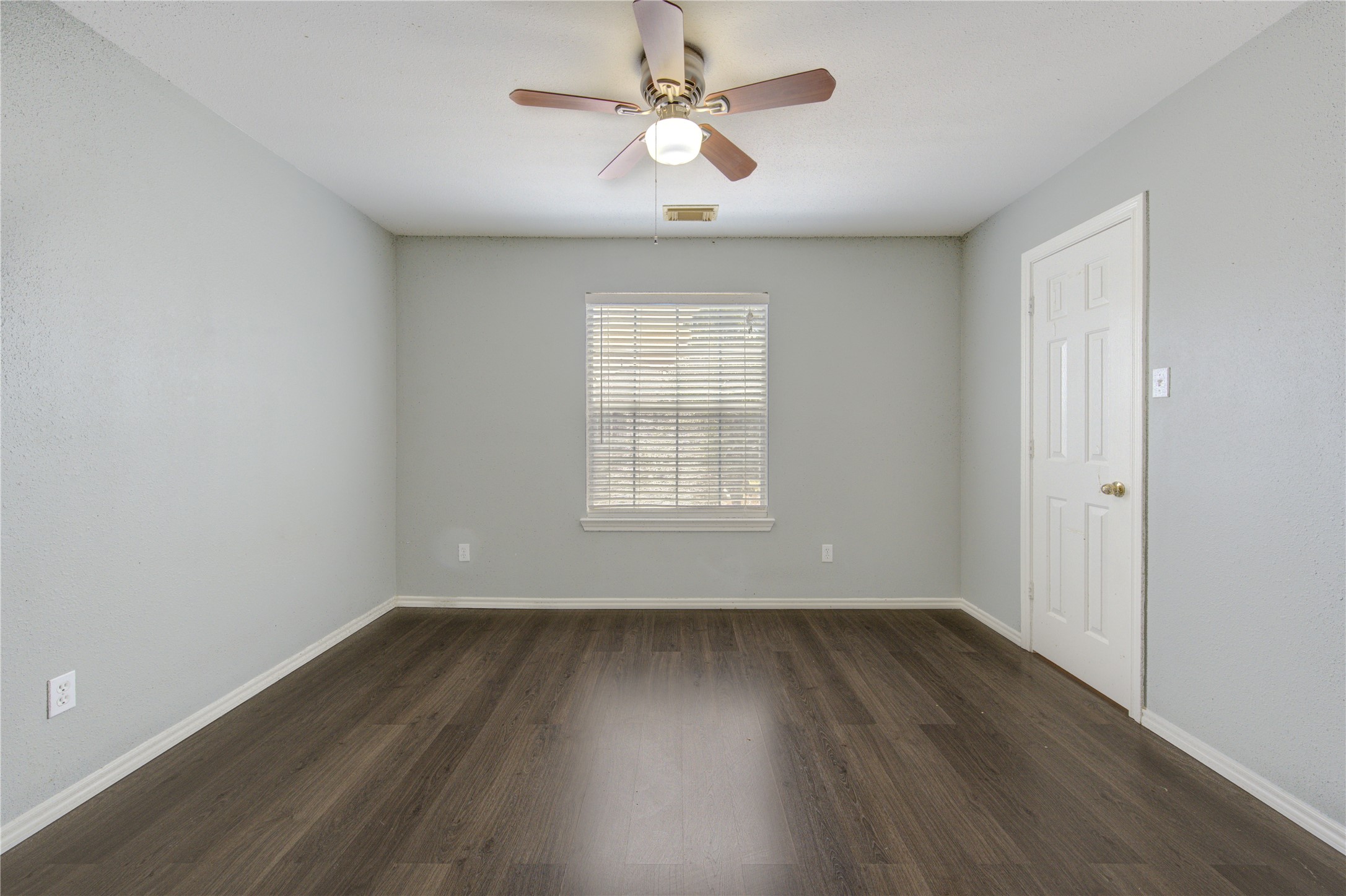 16818 Bellmoor Lane Property Photo 32