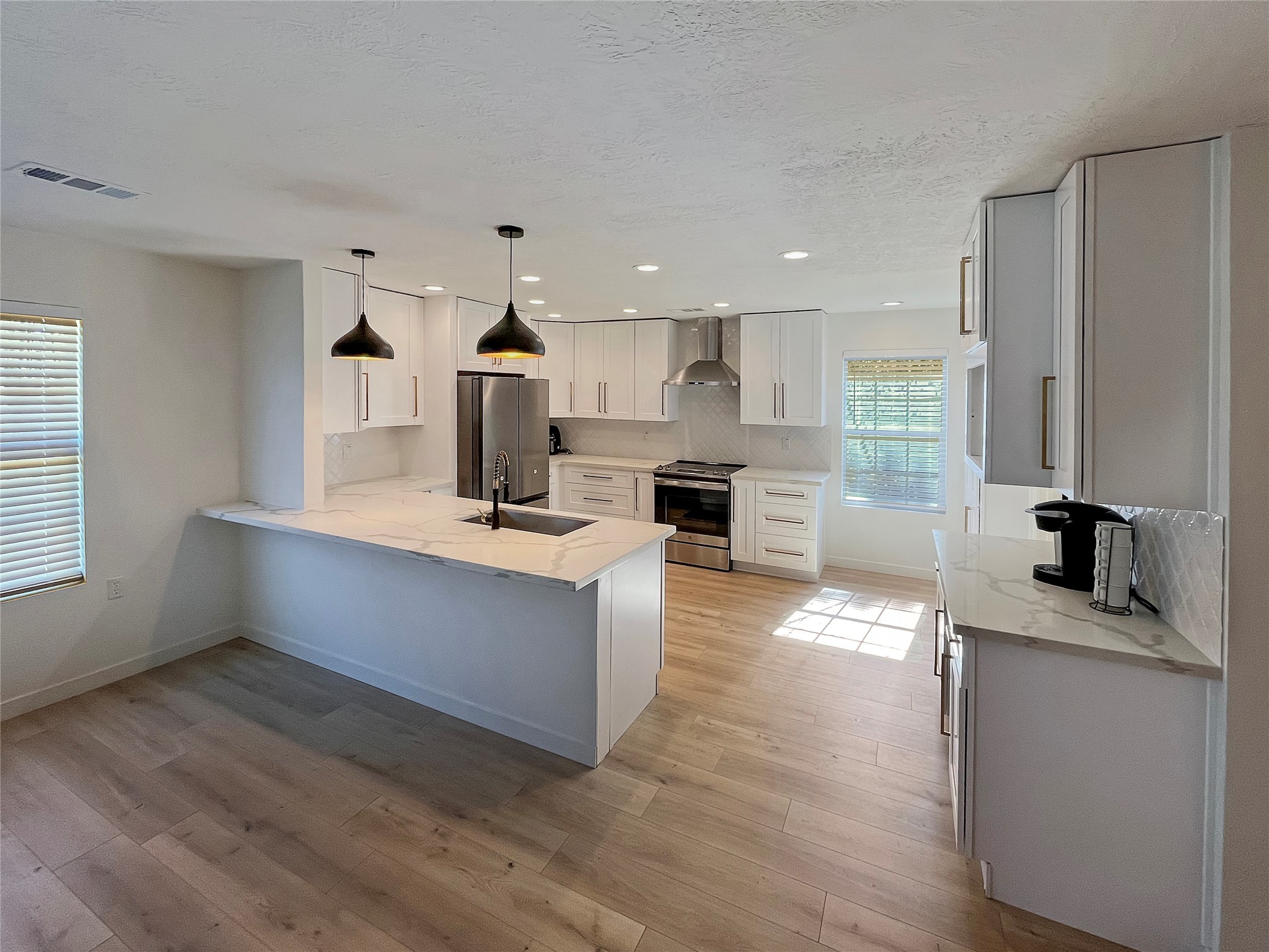 43519 Interstate 10 Property Photo 3
