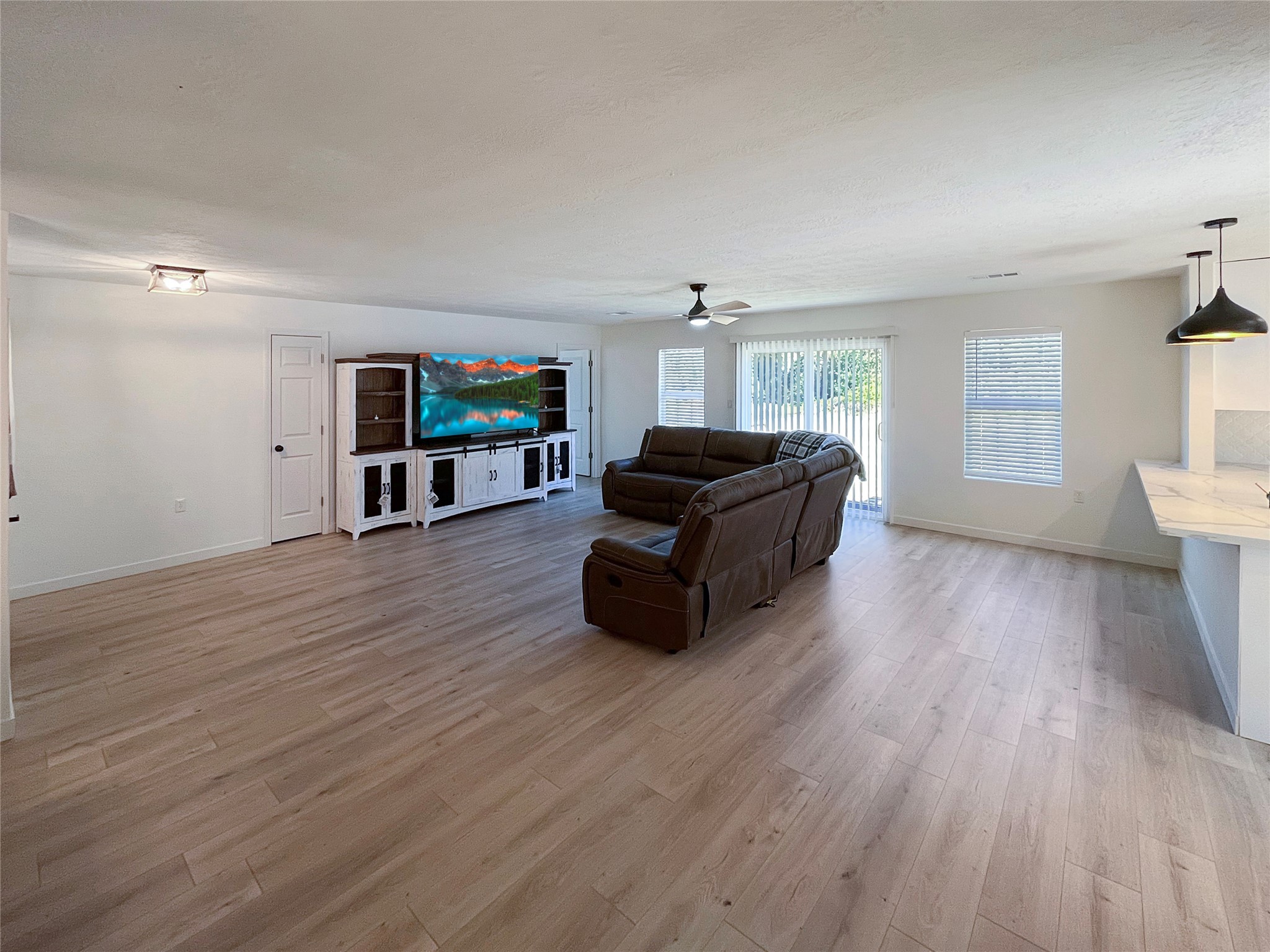 43519 Interstate 10 Property Photo 8