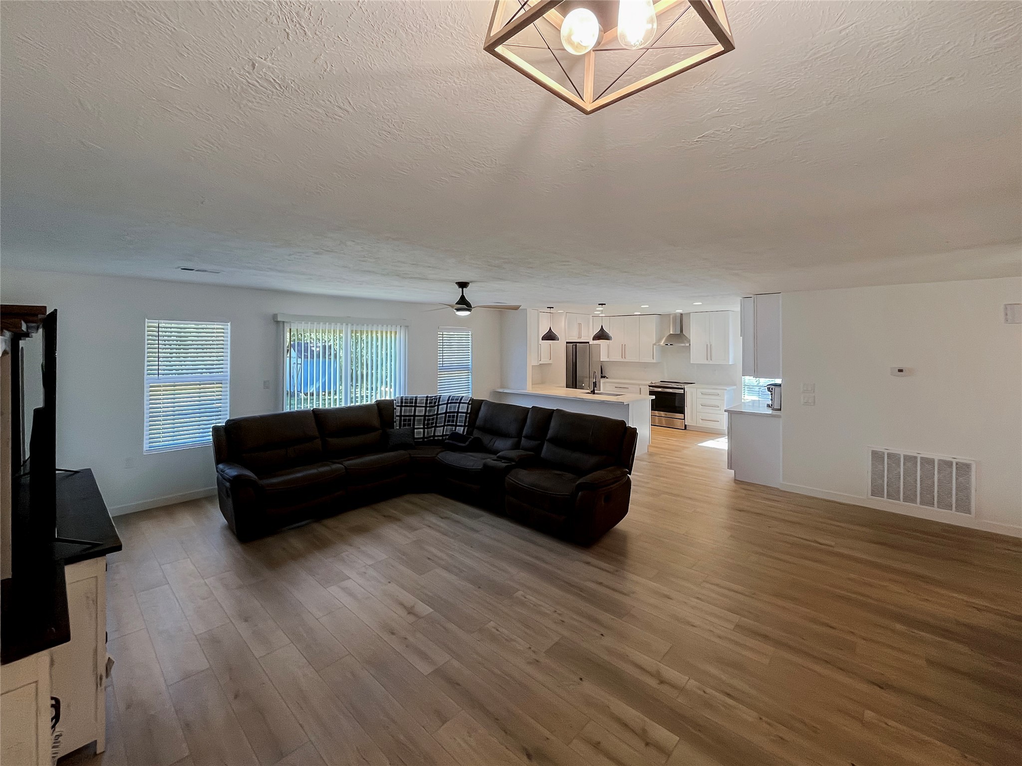 43519 Interstate 10 Property Photo 9