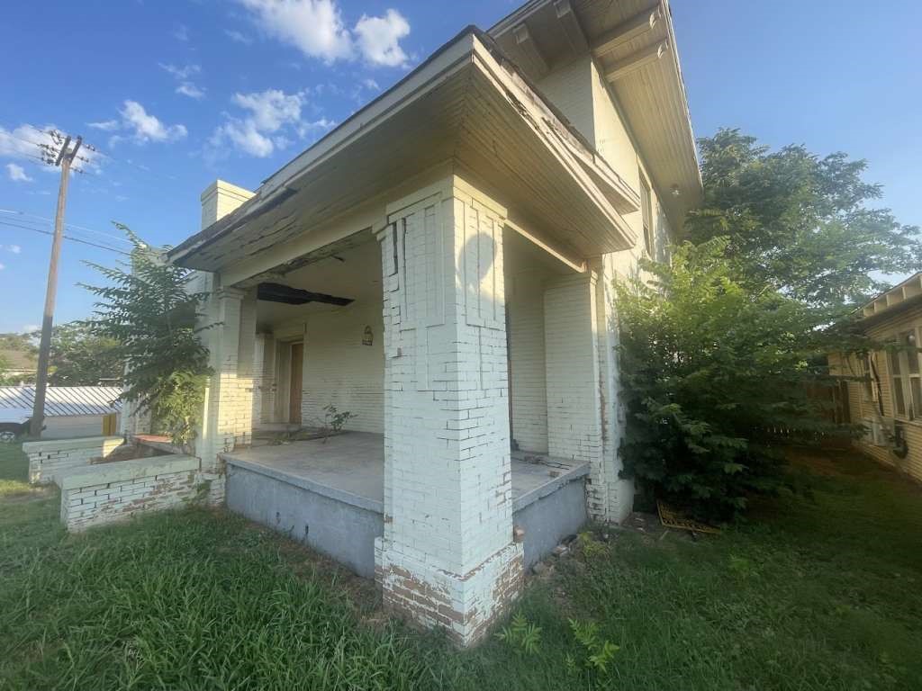 2314 9th Street Property Photo