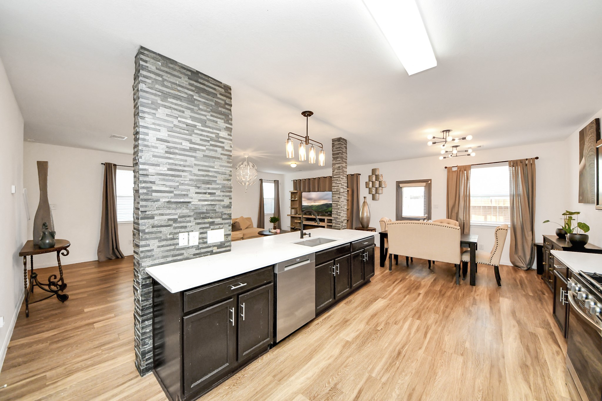 18611 Cooper Ravine Way Property Photo 12