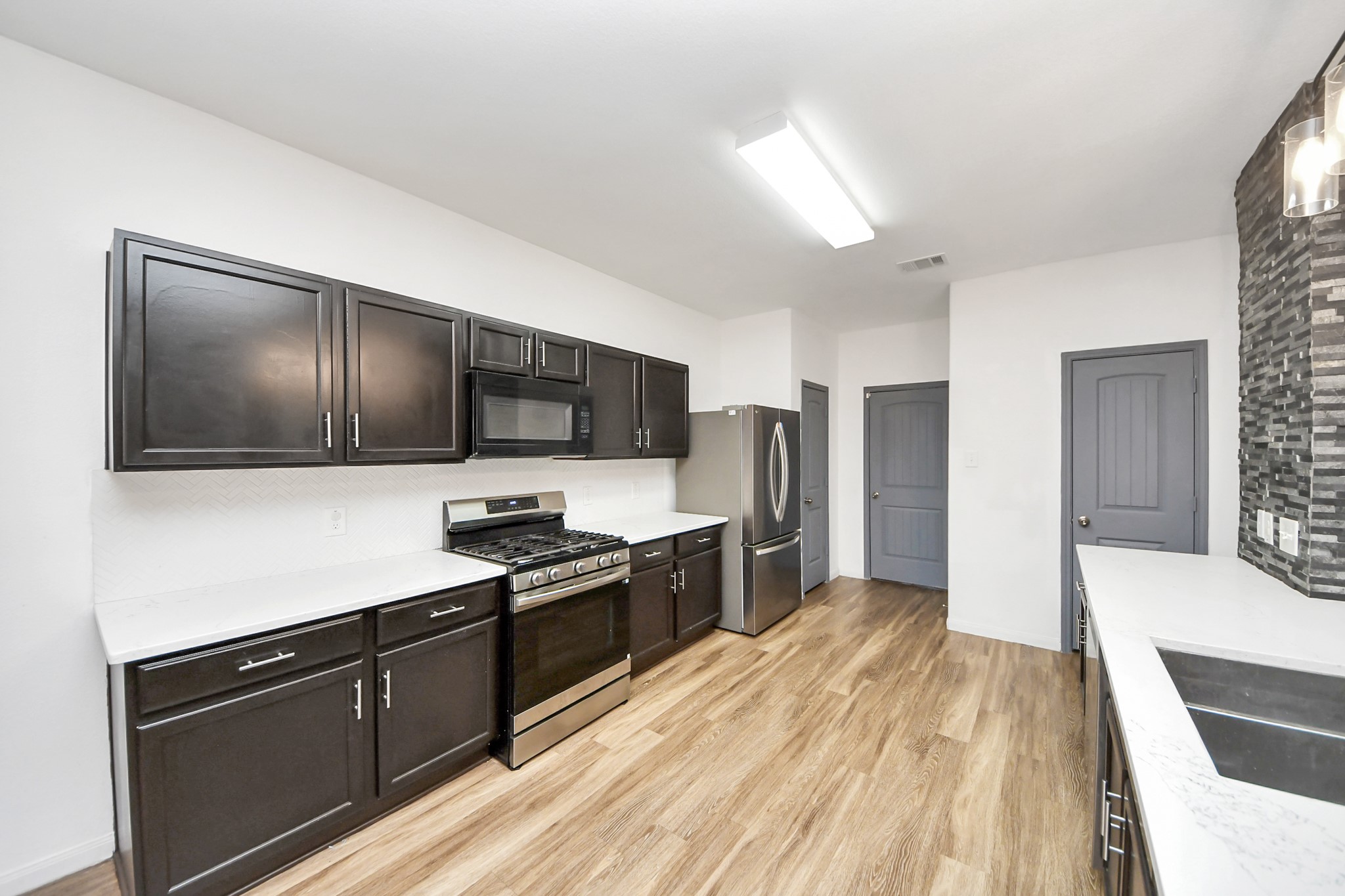 18611 Cooper Ravine Way Property Photo 15