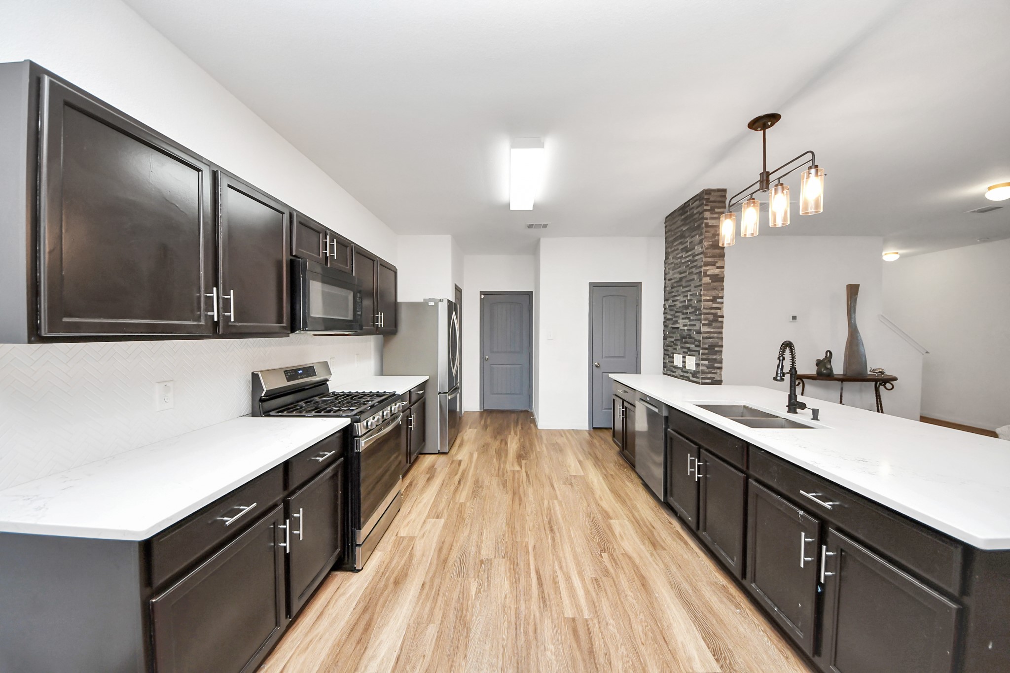 18611 Cooper Ravine Way Property Photo 16