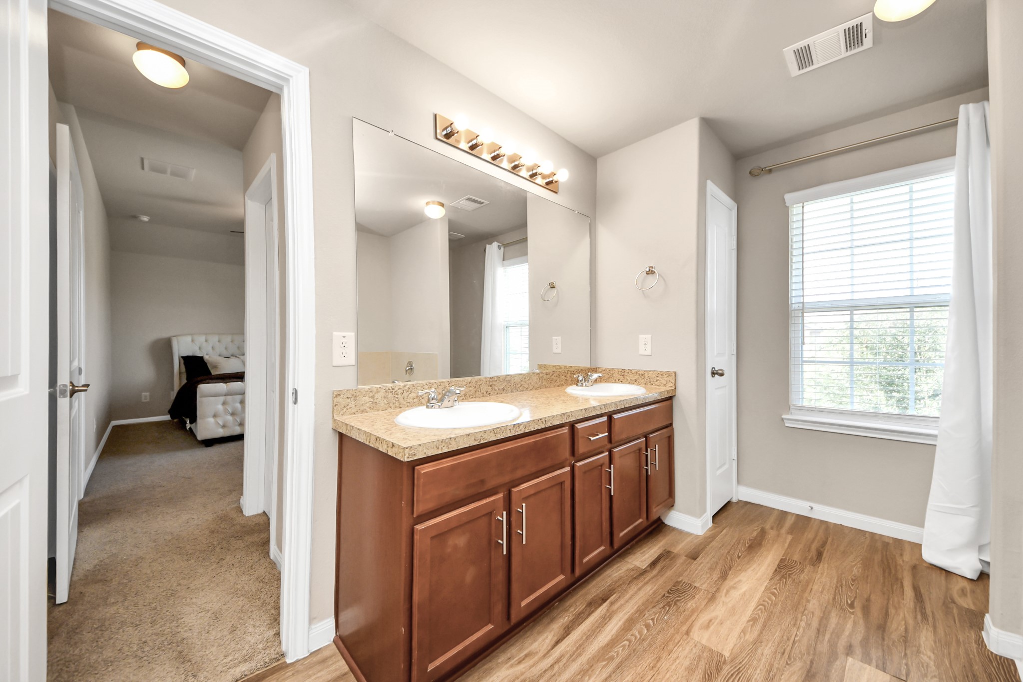 18611 Cooper Ravine Way Property Photo 24