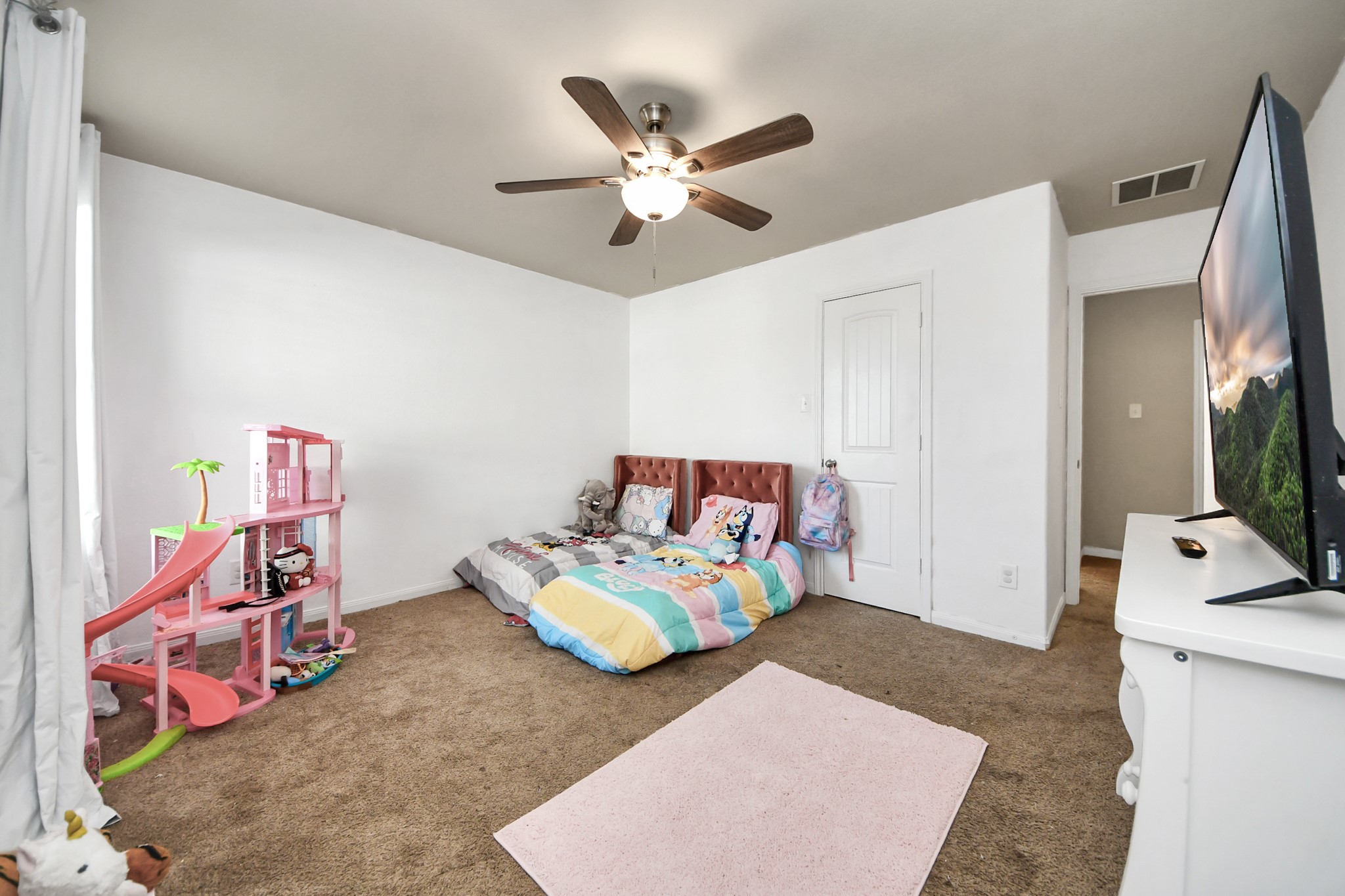 18611 Cooper Ravine Way Property Photo 28