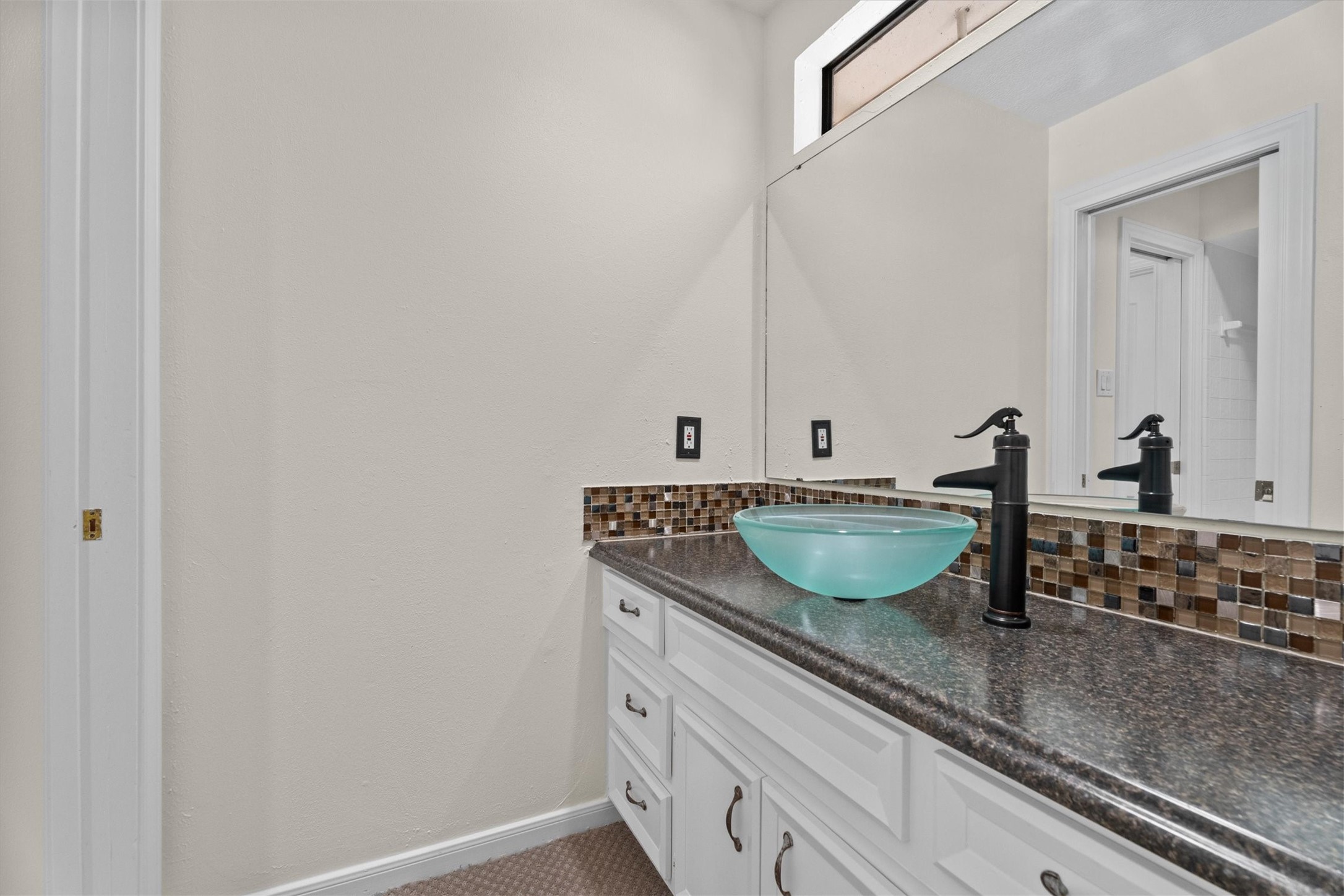 16002 Stewarts Grove Drive Property Photo 33