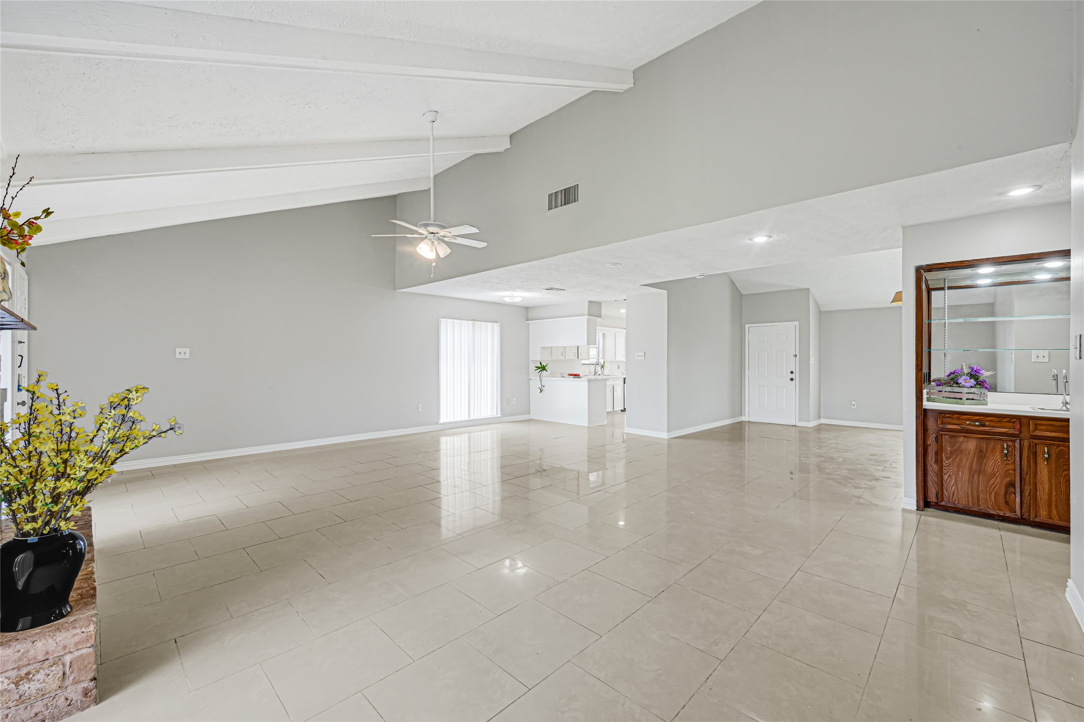 10127 Sagegate Drive Property Photo 5