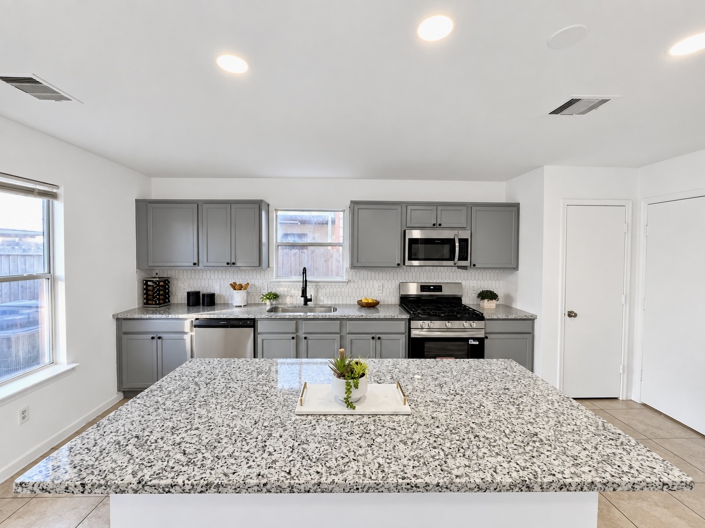 227 Silky Leaf Drive Property Photo 14