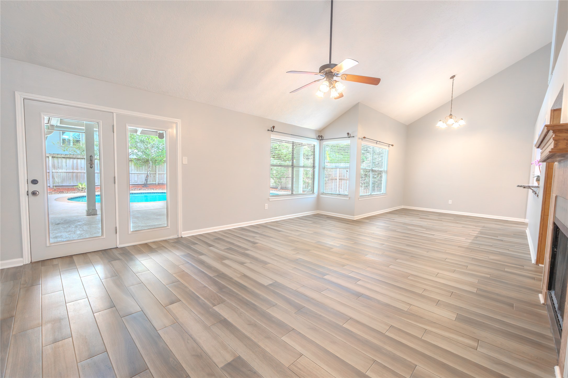 8303 Plum Lake Drive Property Photo 8