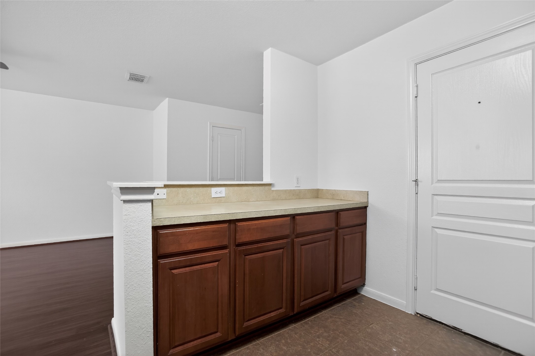 1618 Grable Cove Lane Property Photo 13