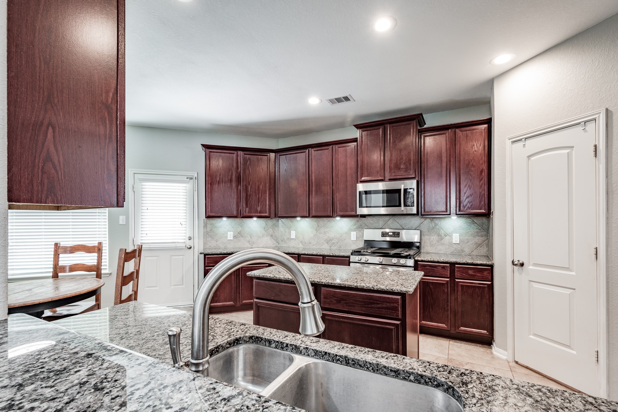 14922 Russet Bend Lane Property Photo 16
