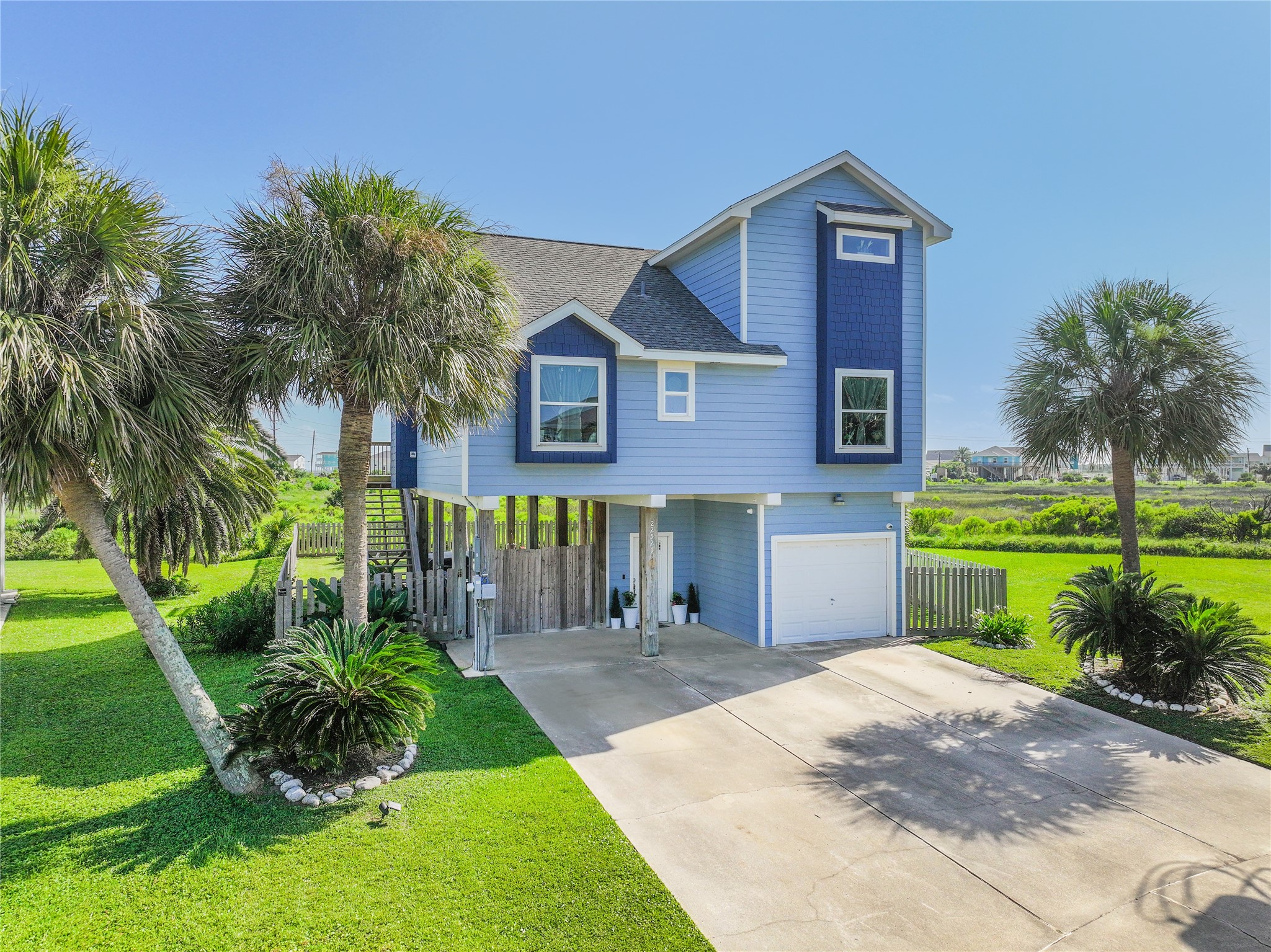 22521 Vista Del Mar Property Photo 1