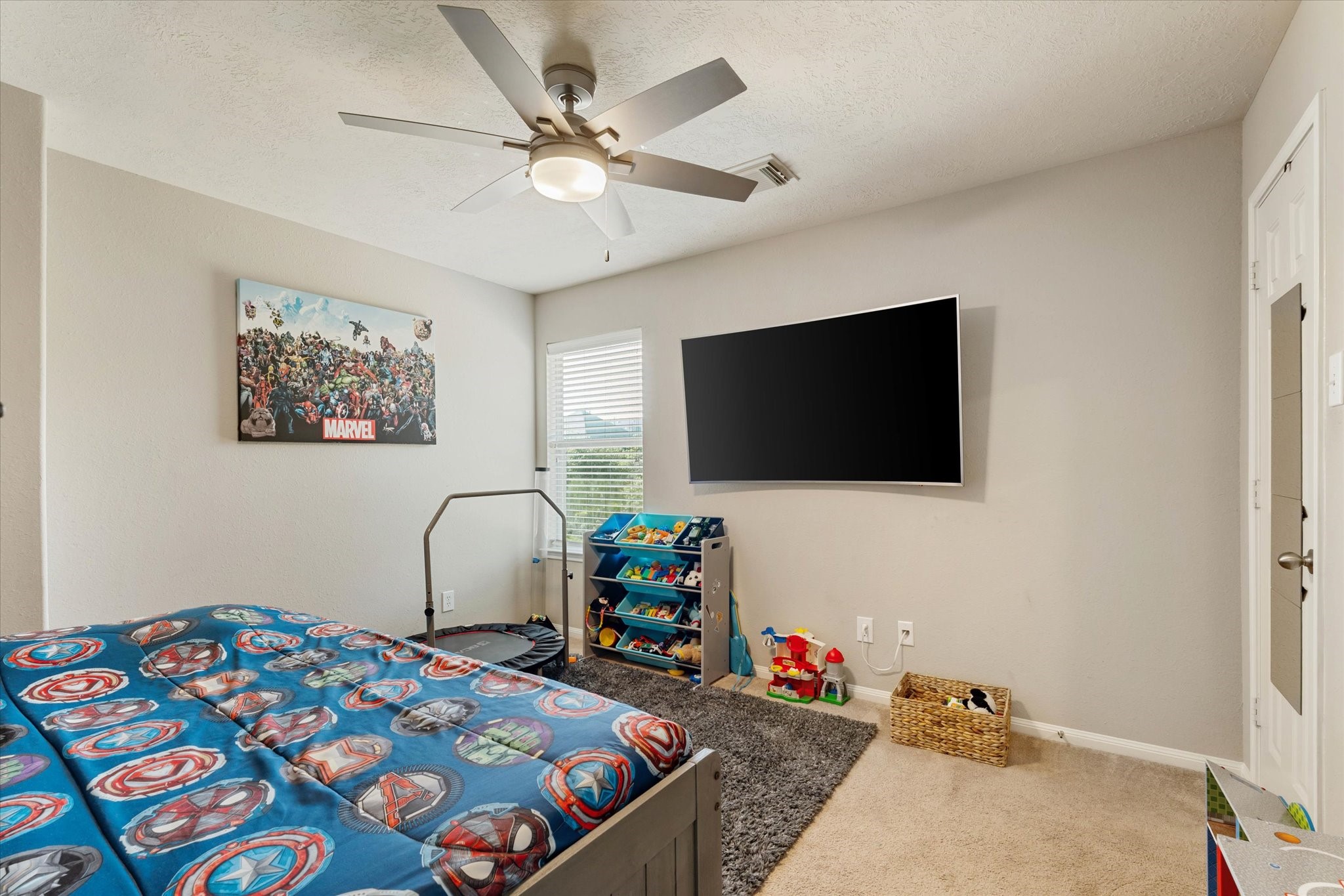 2102 Crestwind Court Property Photo 14