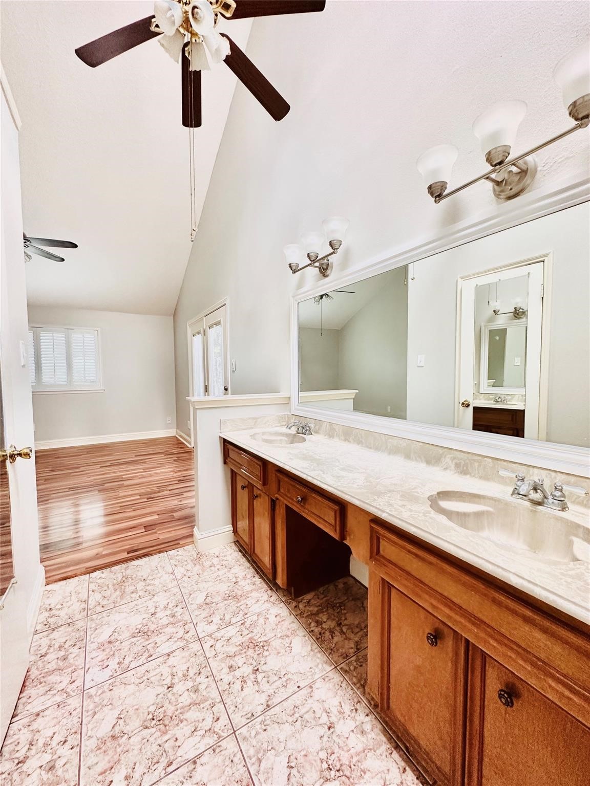 15111 Yorkpoint Drive Property Photo 13