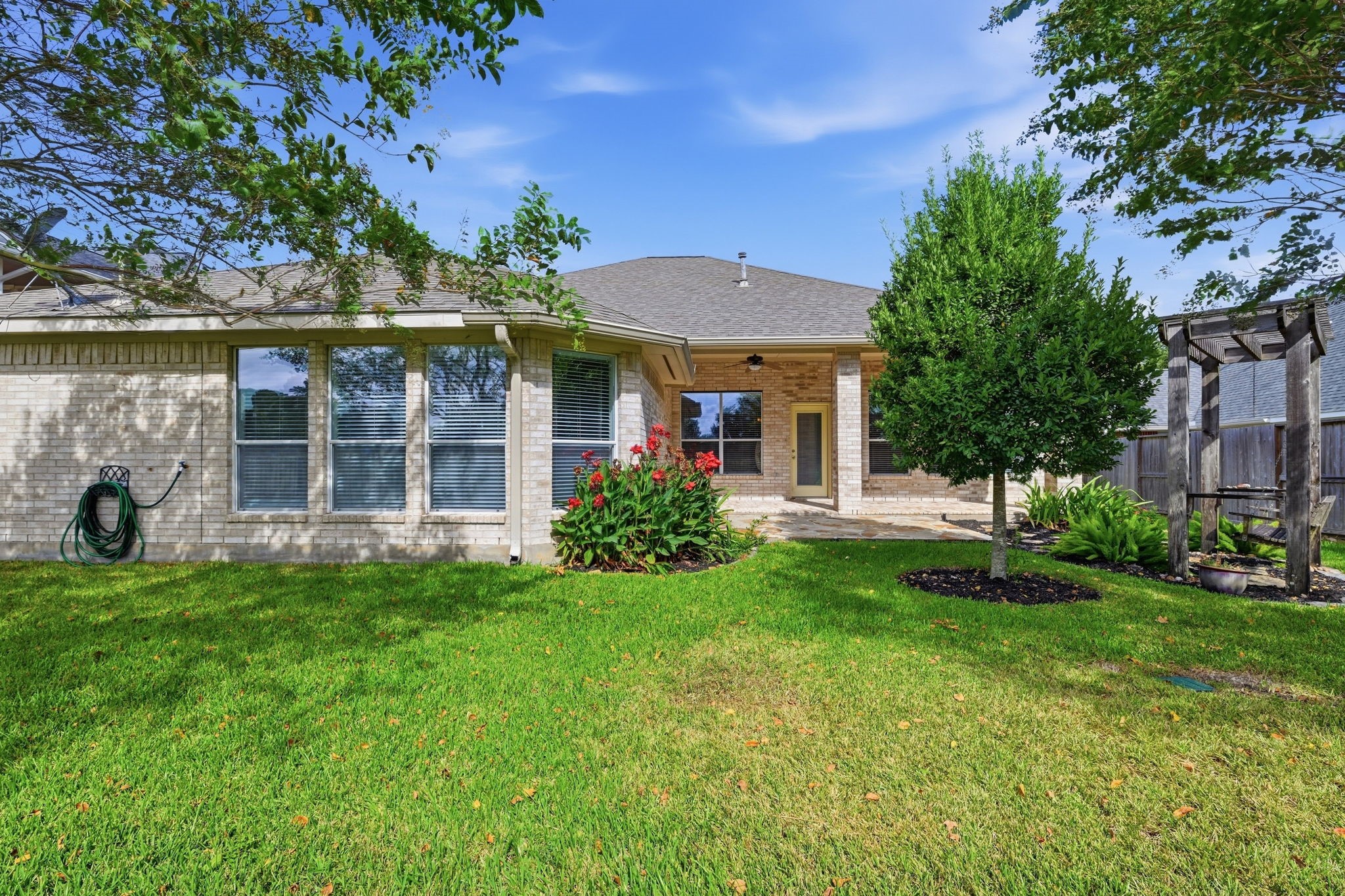 1126 Chelshurst Way Property Photo 42