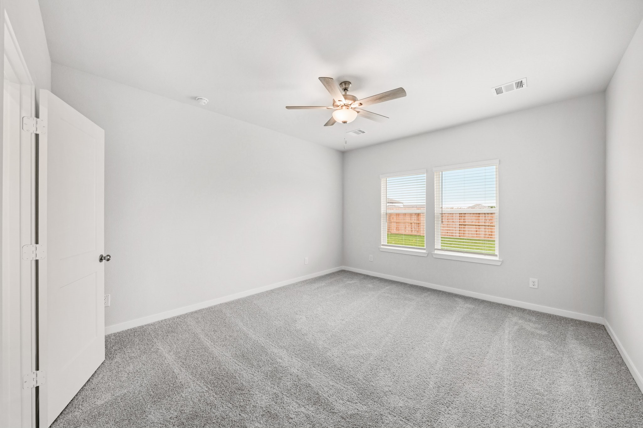 11007 Youngquist Drive Property Photo 6