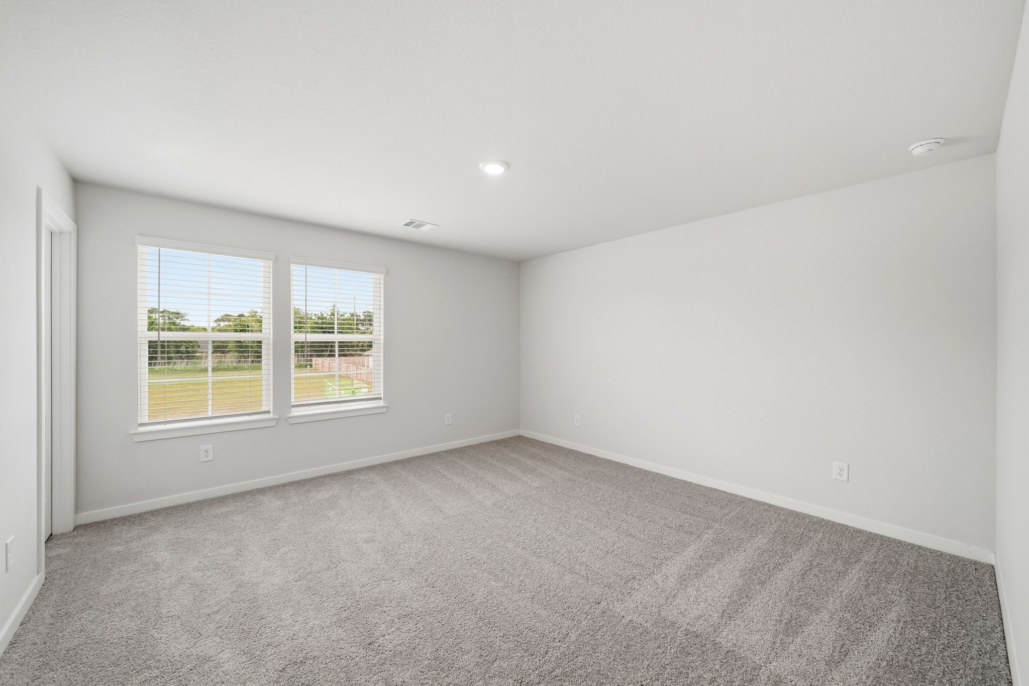11007 Youngquist Drive Property Photo 13