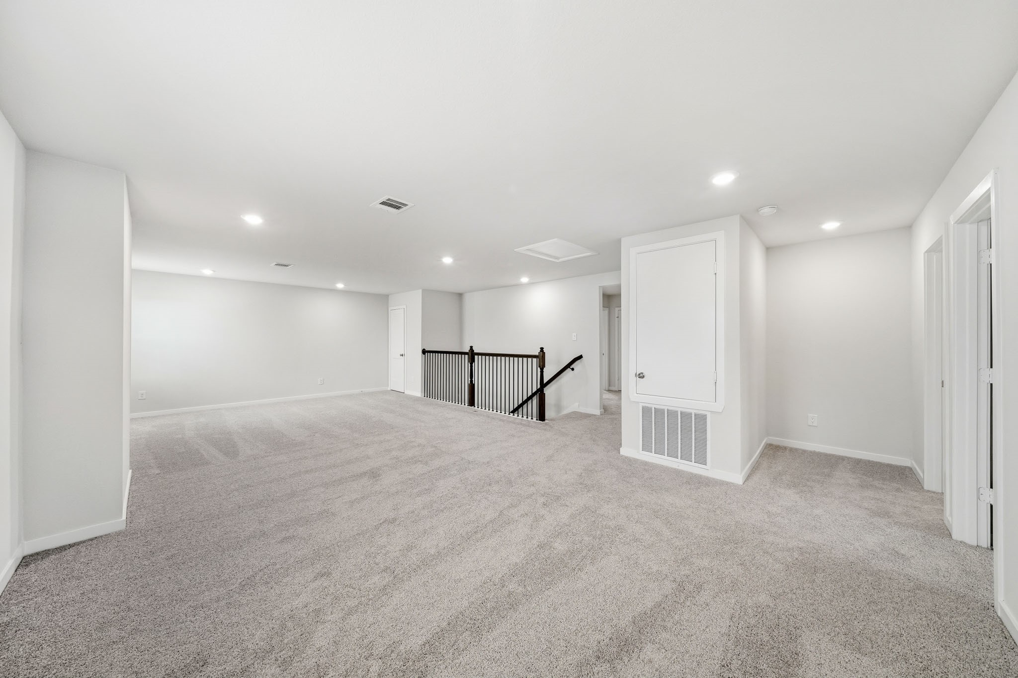 11007 Youngquist Drive Property Photo 14