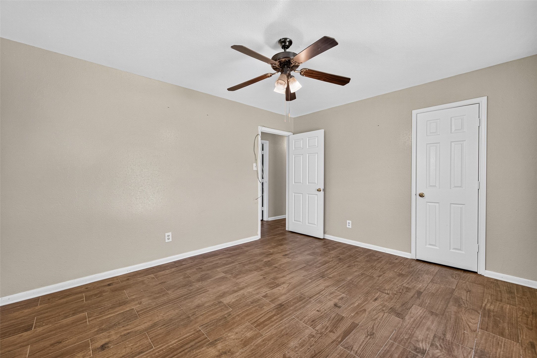 12915 33rd 1/2 Street Property Photo 42