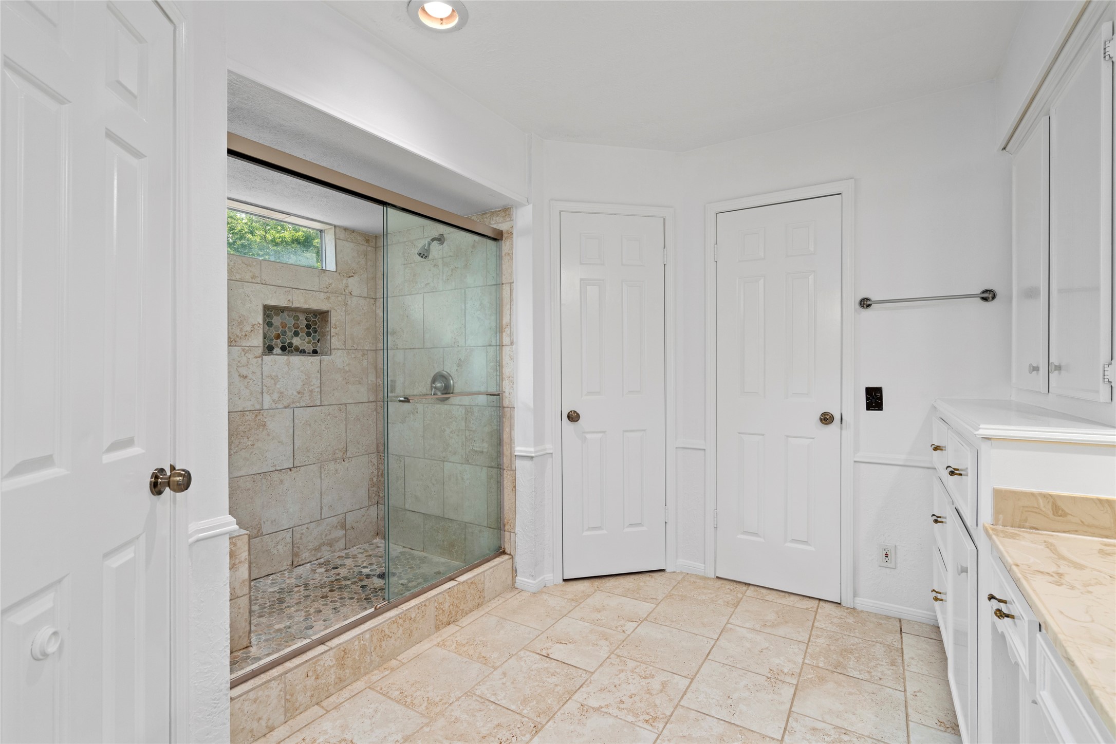 12911 Cloverwood Drive Property Photo 26