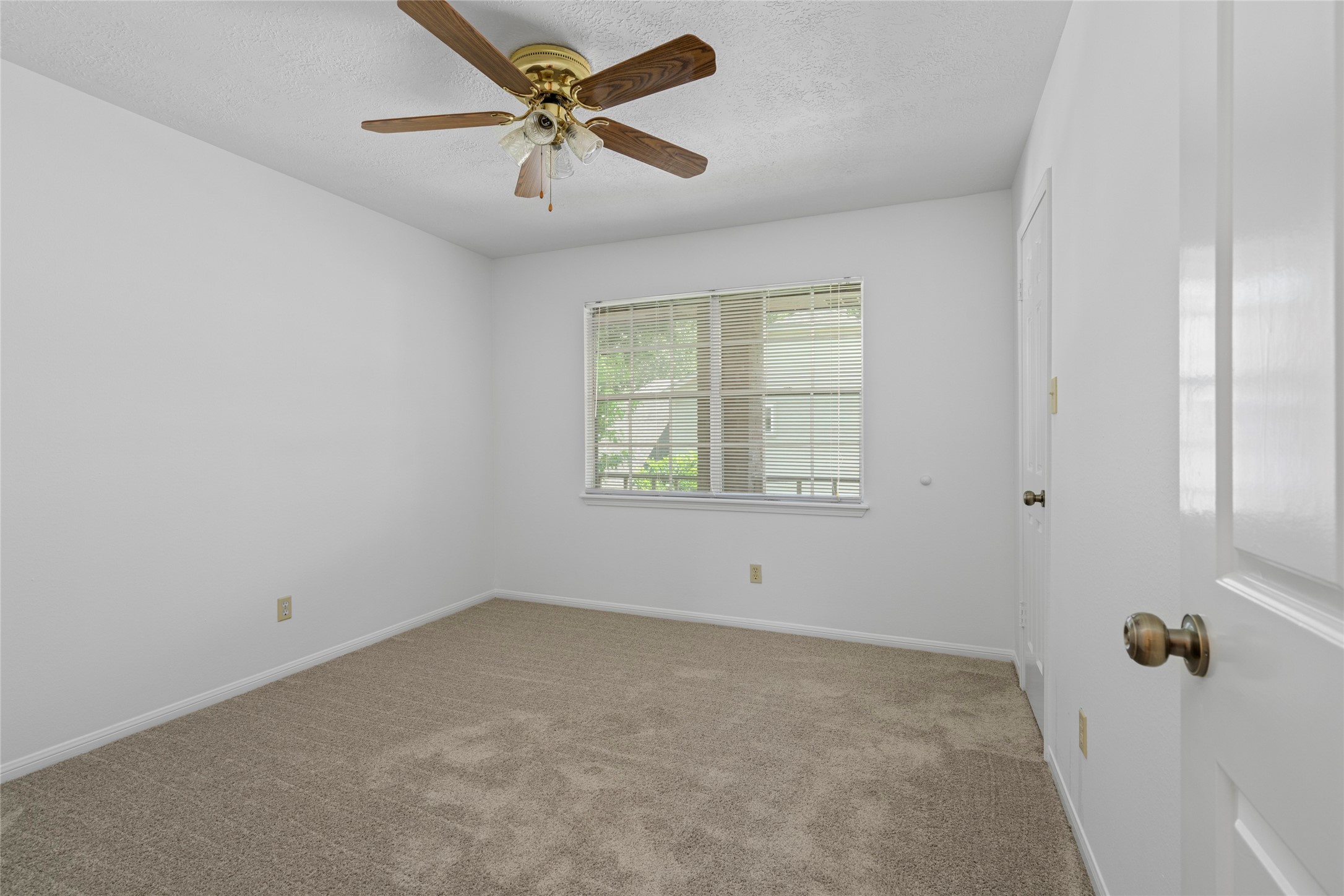 12911 Cloverwood Drive Property Photo 31