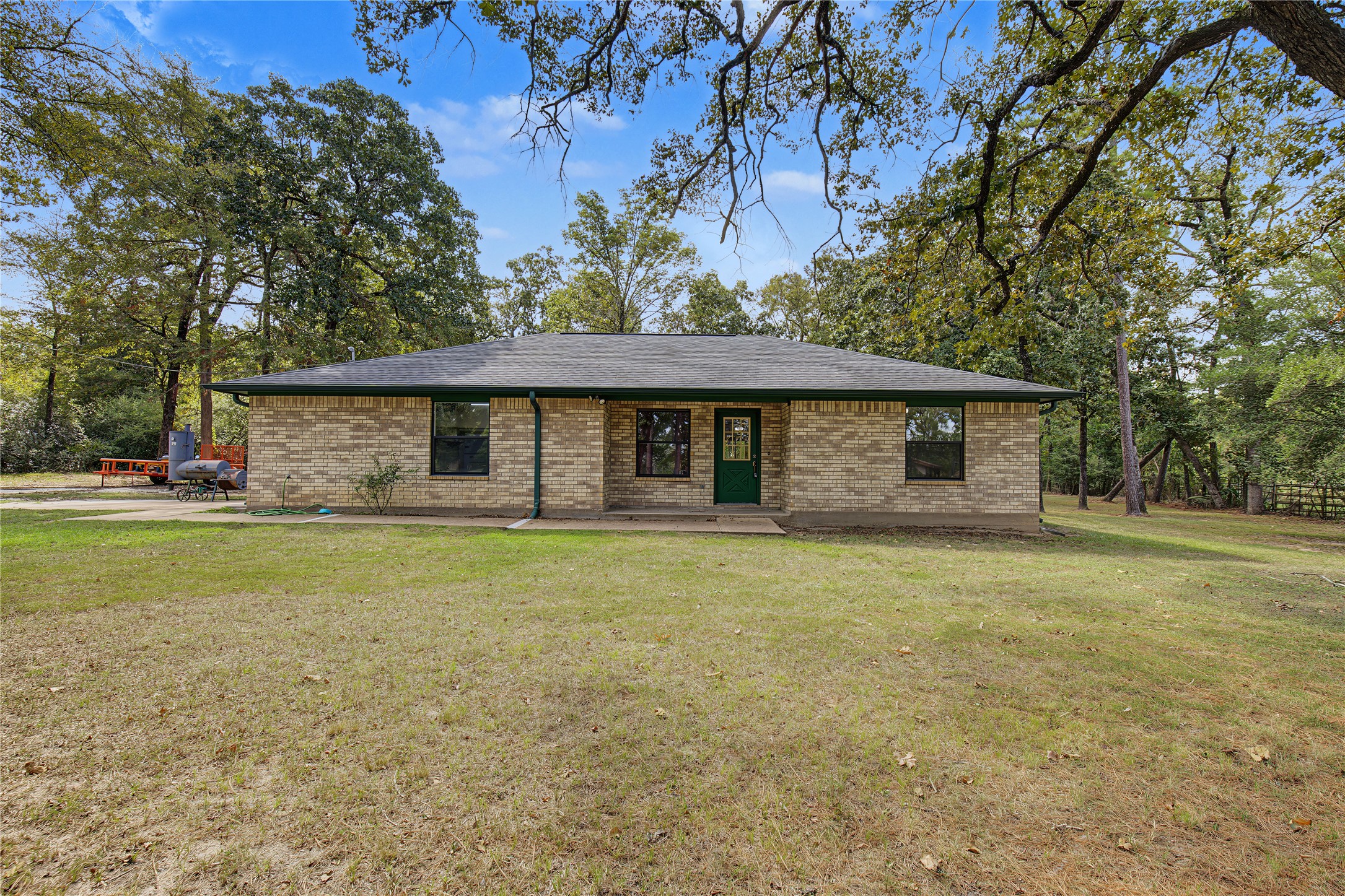 98 Lee Wood Road Property Photo 1