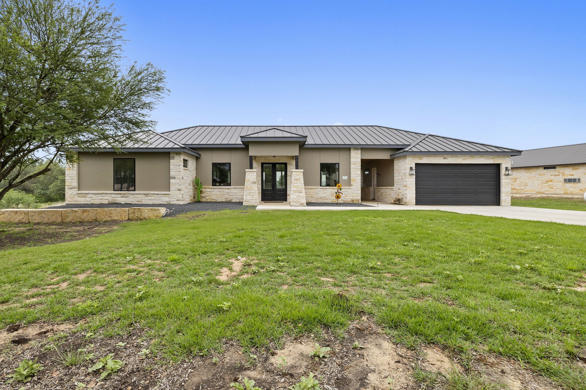 1463 Mountain Valley Drive Property Photo 1