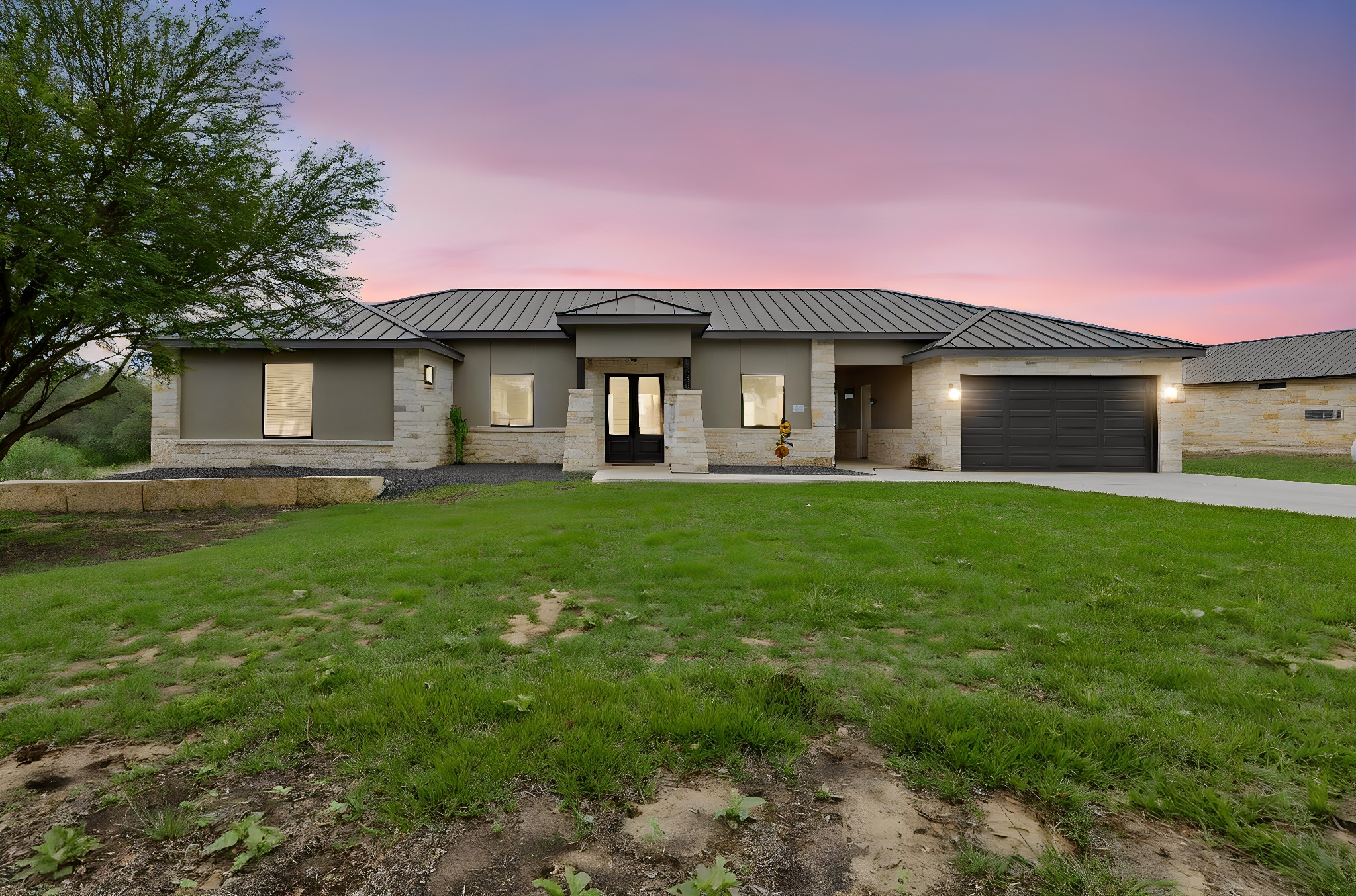 1463 Mountain Valley Drive Property Photo 2