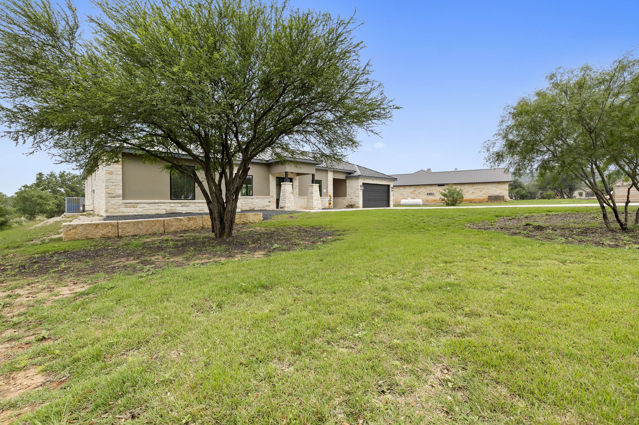 1463 Mountain Valley Drive Property Photo 3