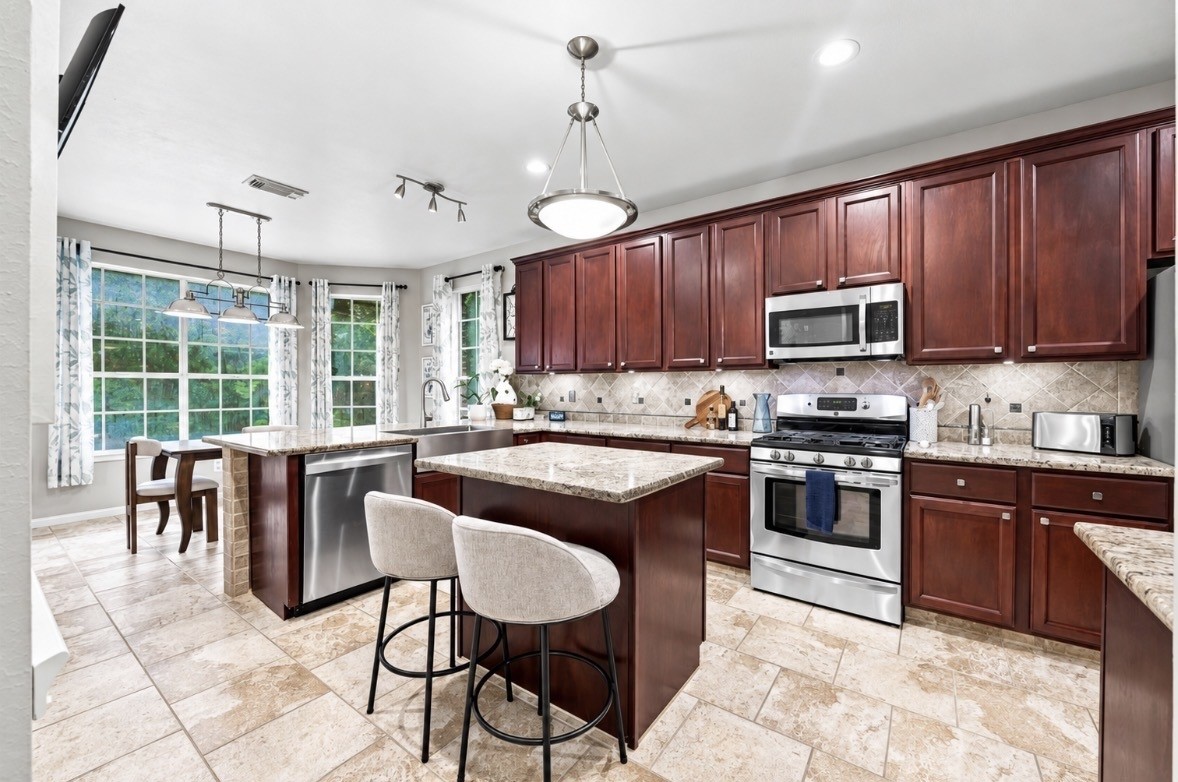 4118 Laurette Court Property Photo 4