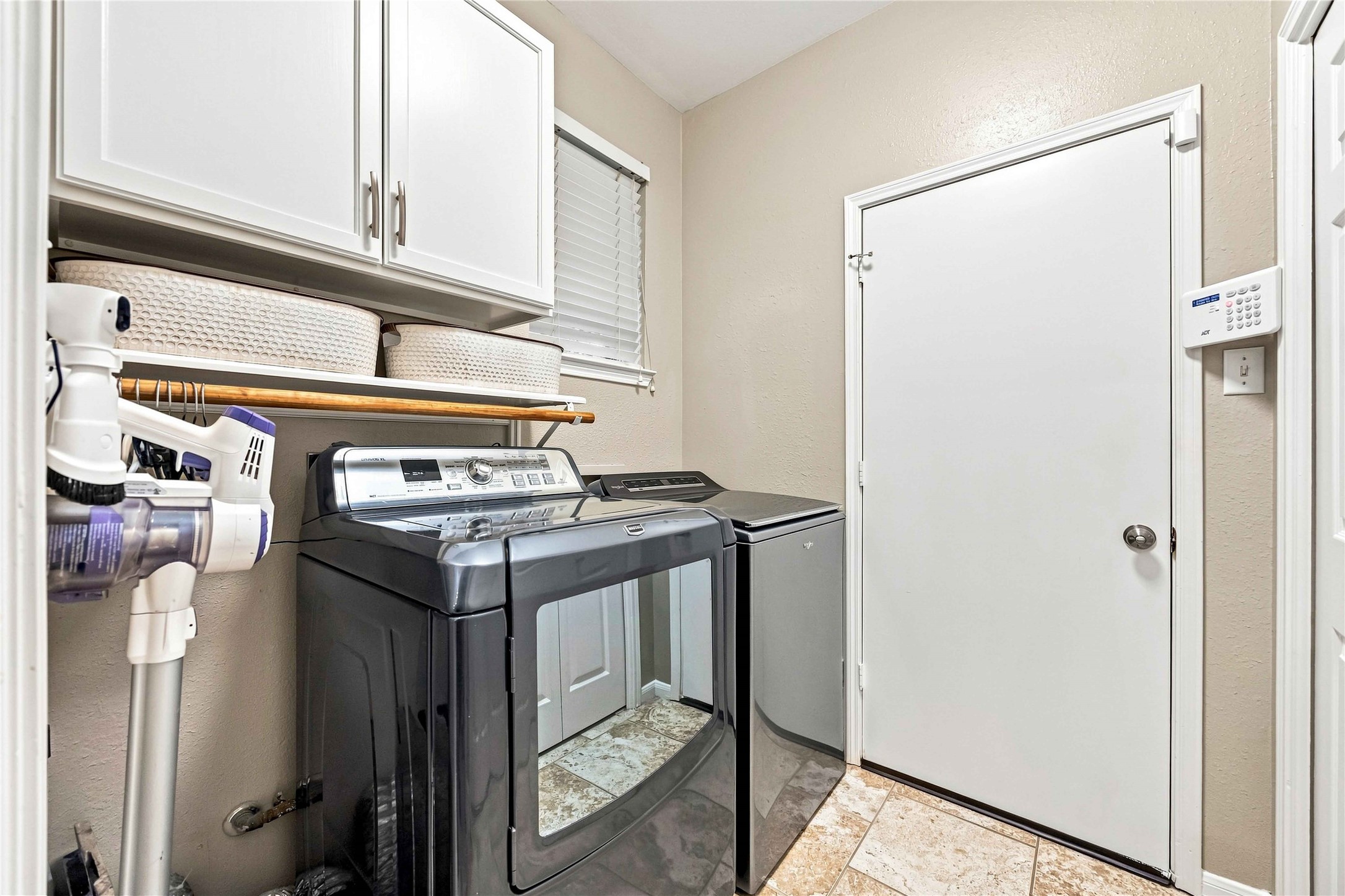 4118 Laurette Court Property Photo 10