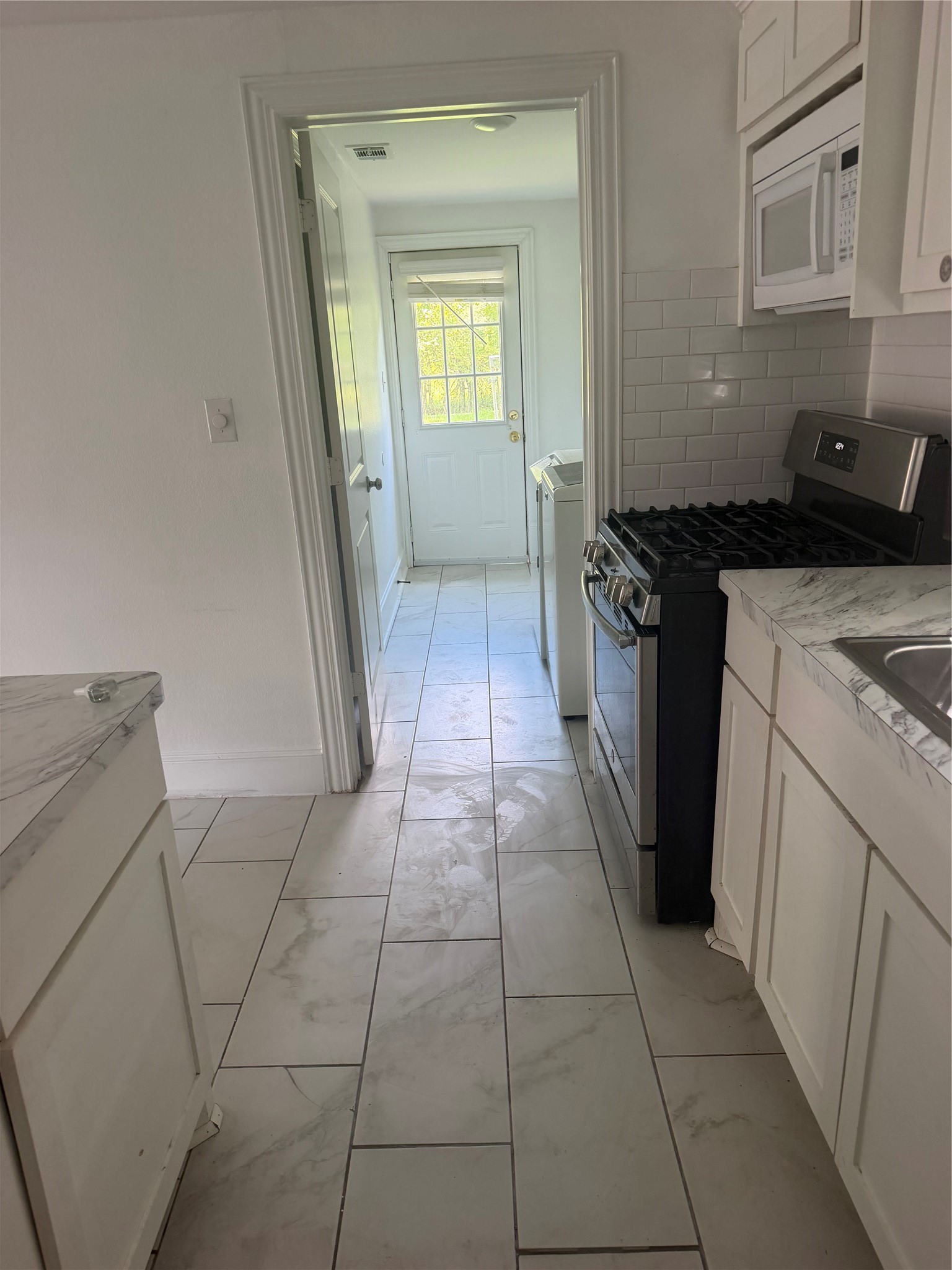 1510 Deats Road Property Photo 8