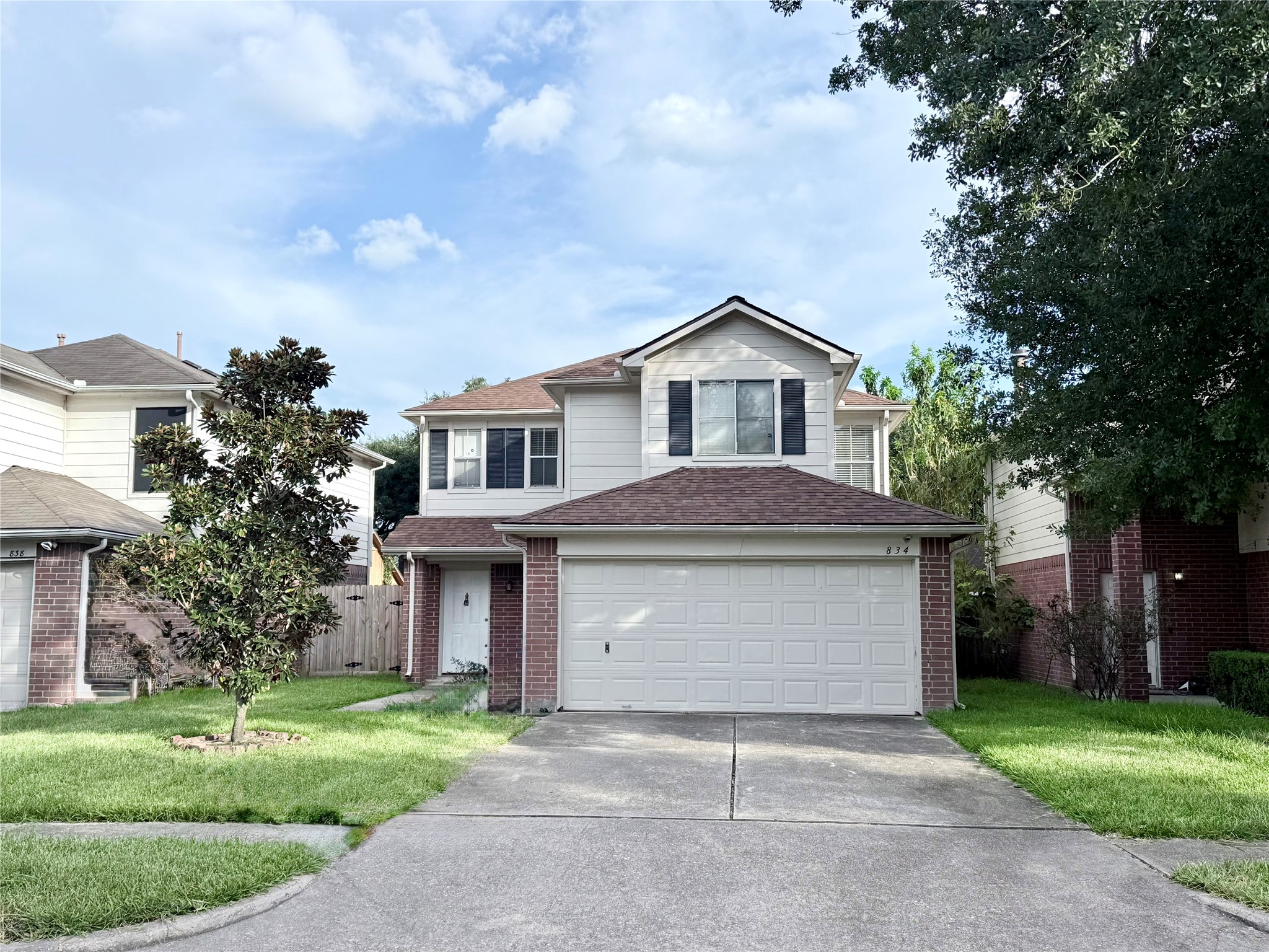 834 Oak West Drive Property Photo 1