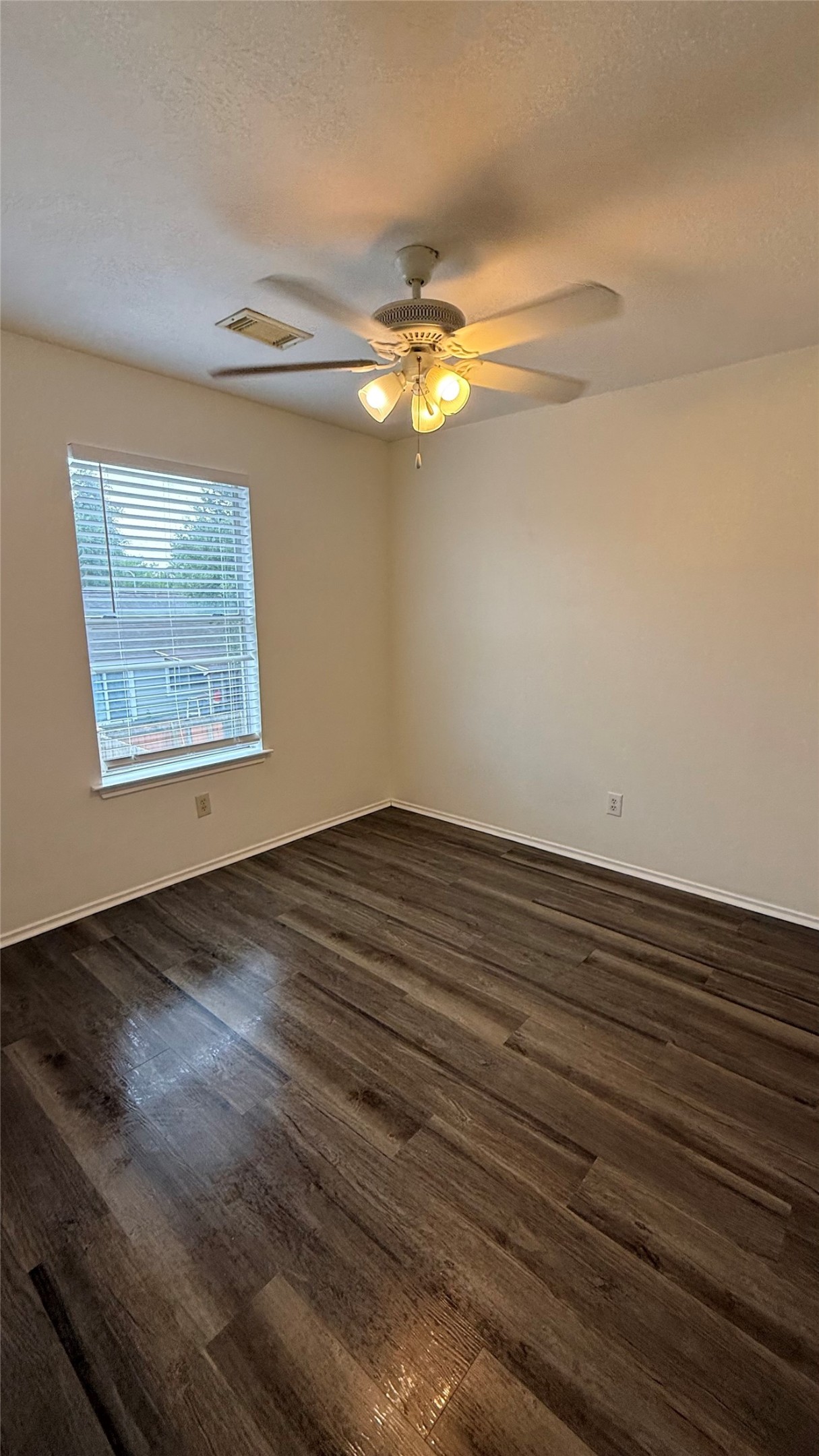 834 Oak West Drive Property Photo 15
