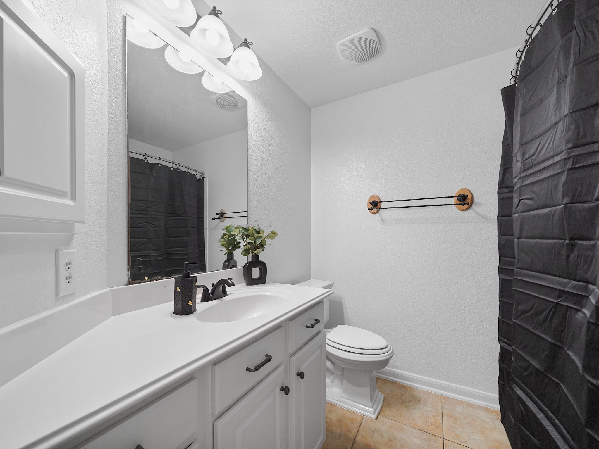 5614 Valley Scene Way Property Photo 18