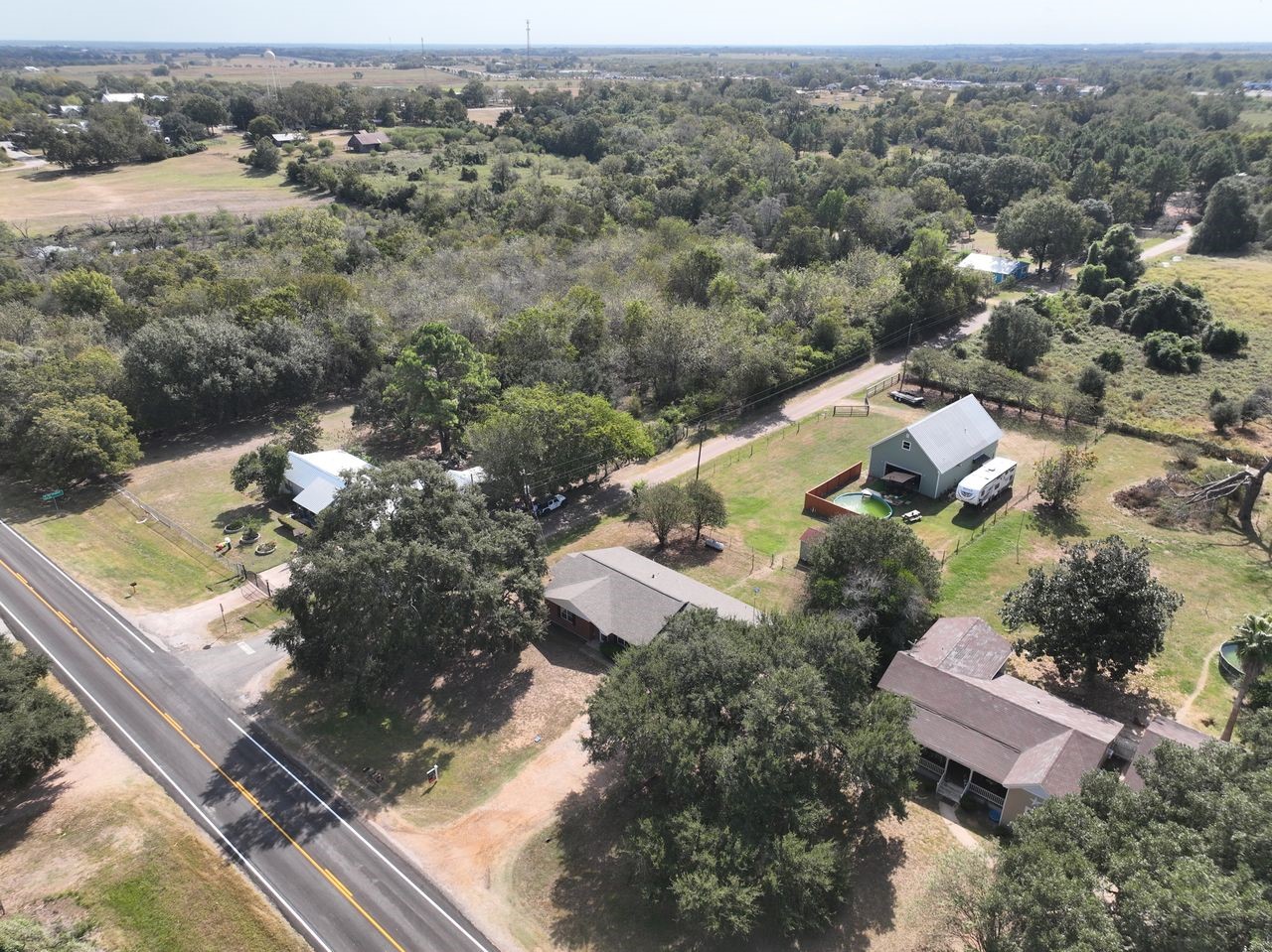 8740 Fm-2447 Property Photo 3