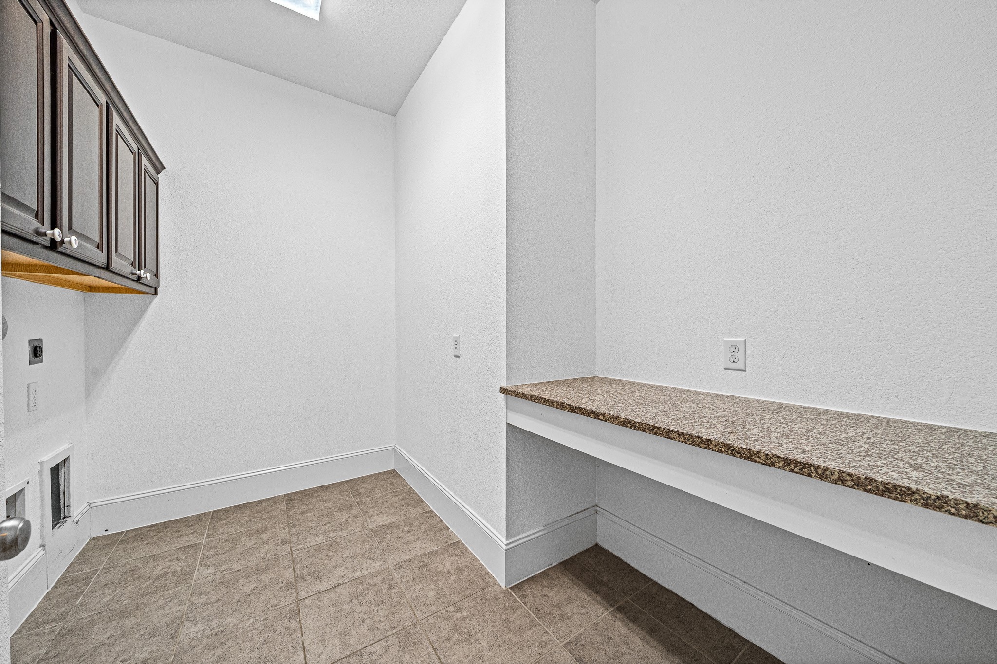 2907 Jadestone Lane Property Photo 15