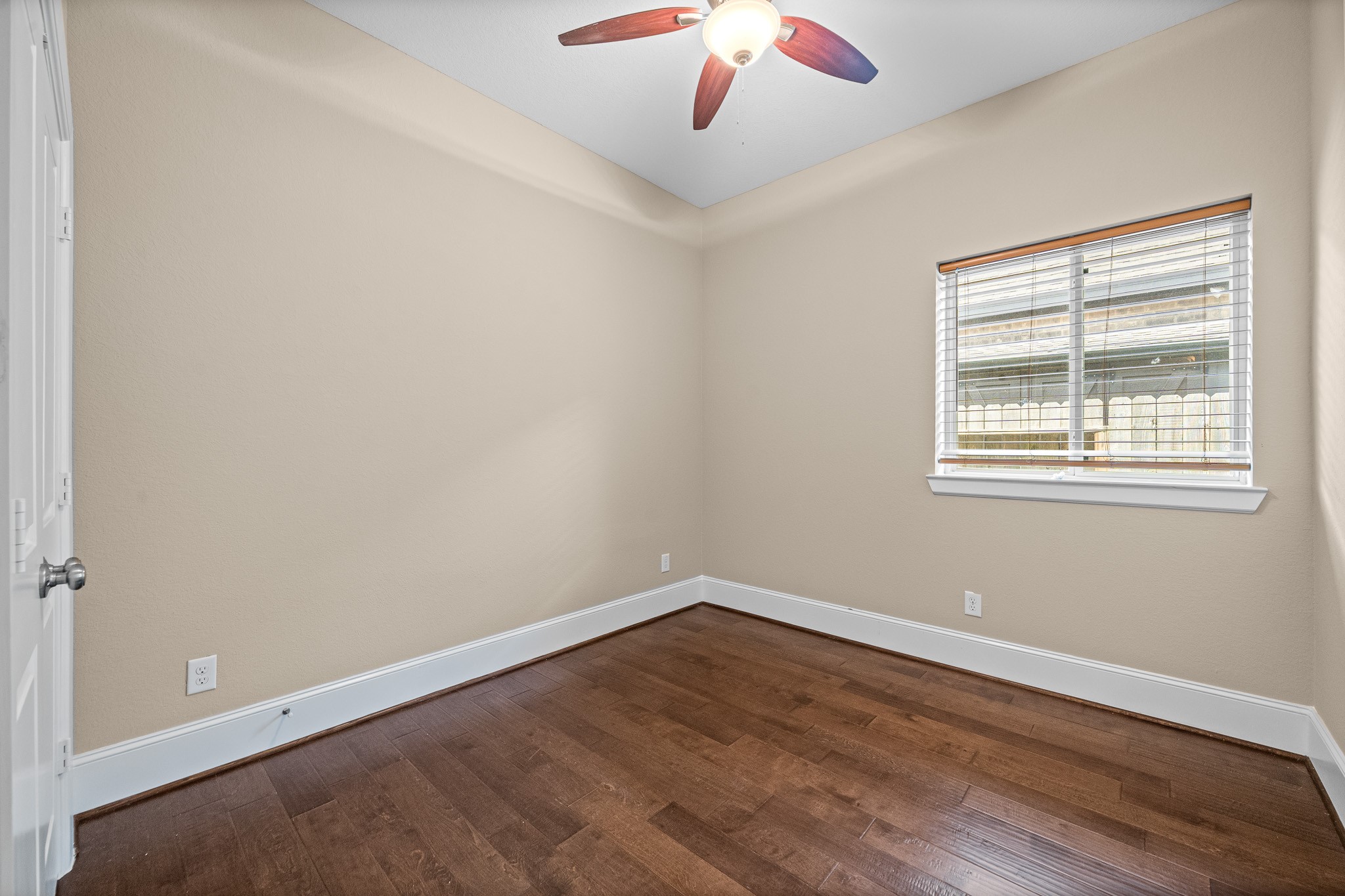 2907 Jadestone Lane Property Photo 18