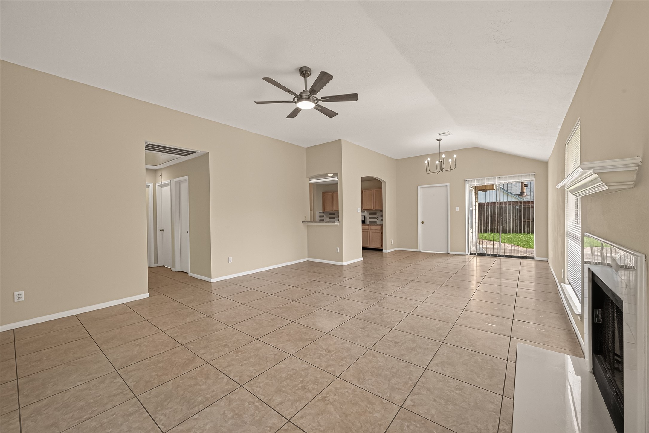 15518 Town Green Drive Property Photo 5